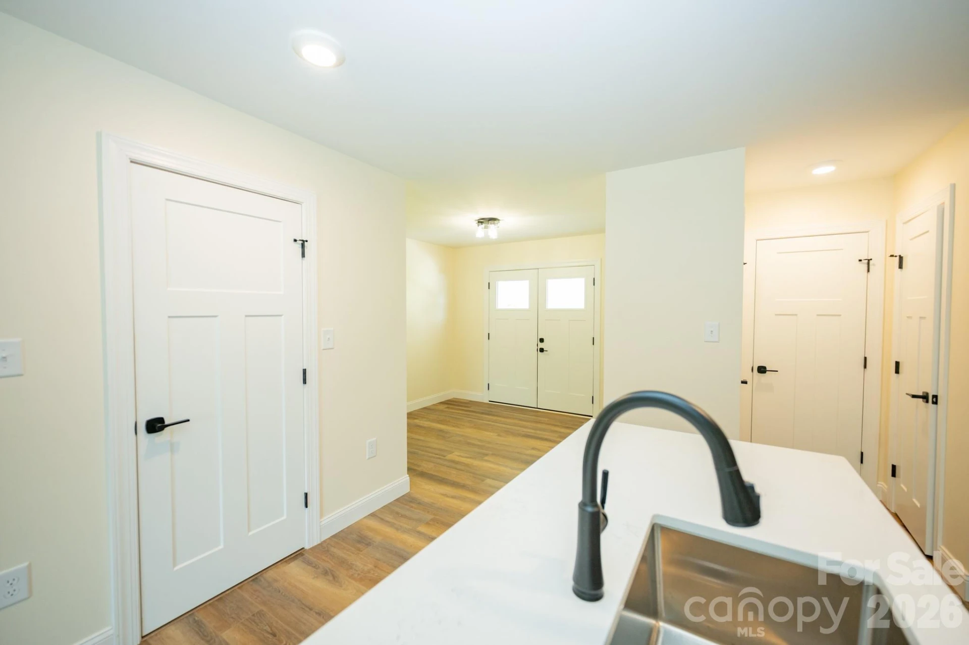166 Illinois Street - Photo 11