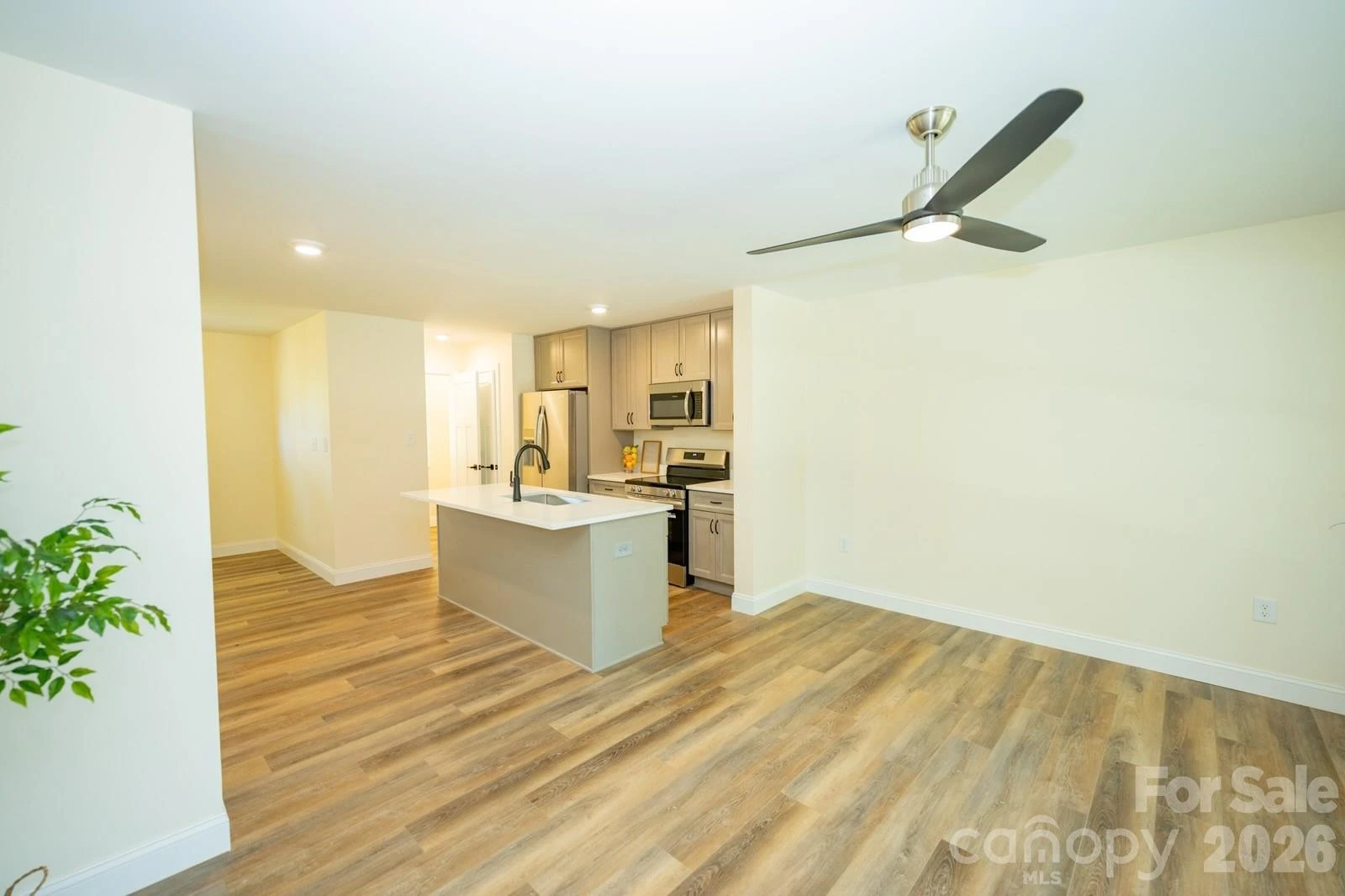 166 Illinois Street - Photo 17