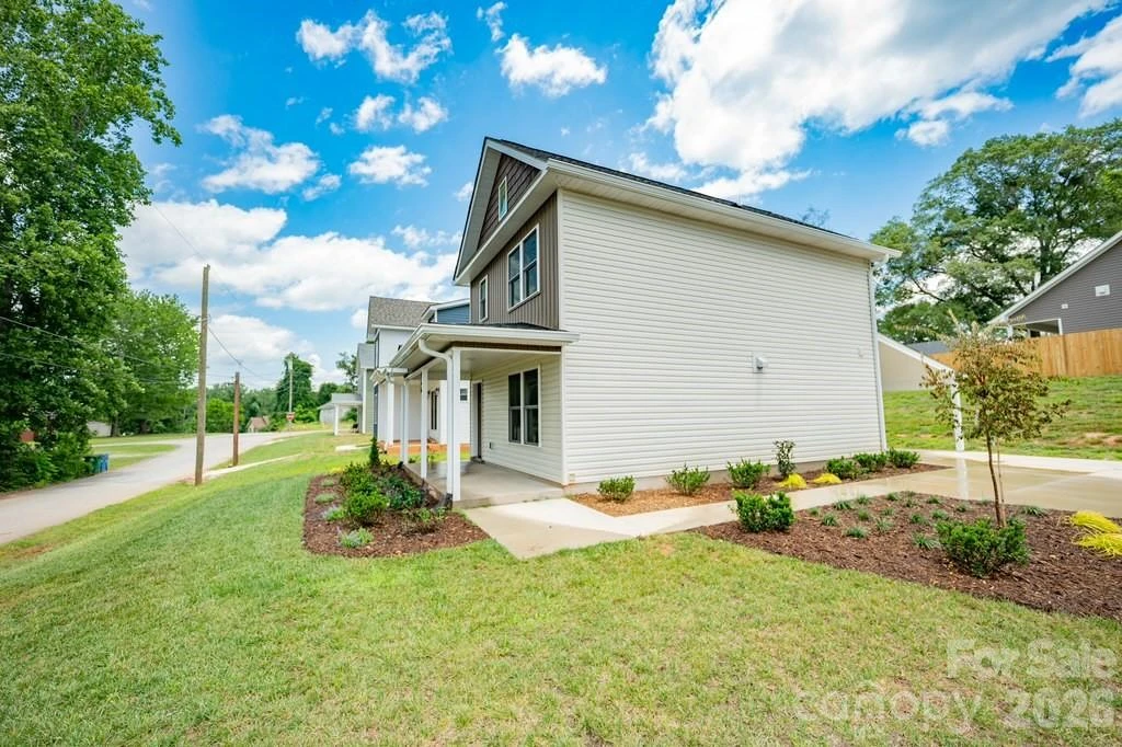 166 Illinois Street - Photo 4