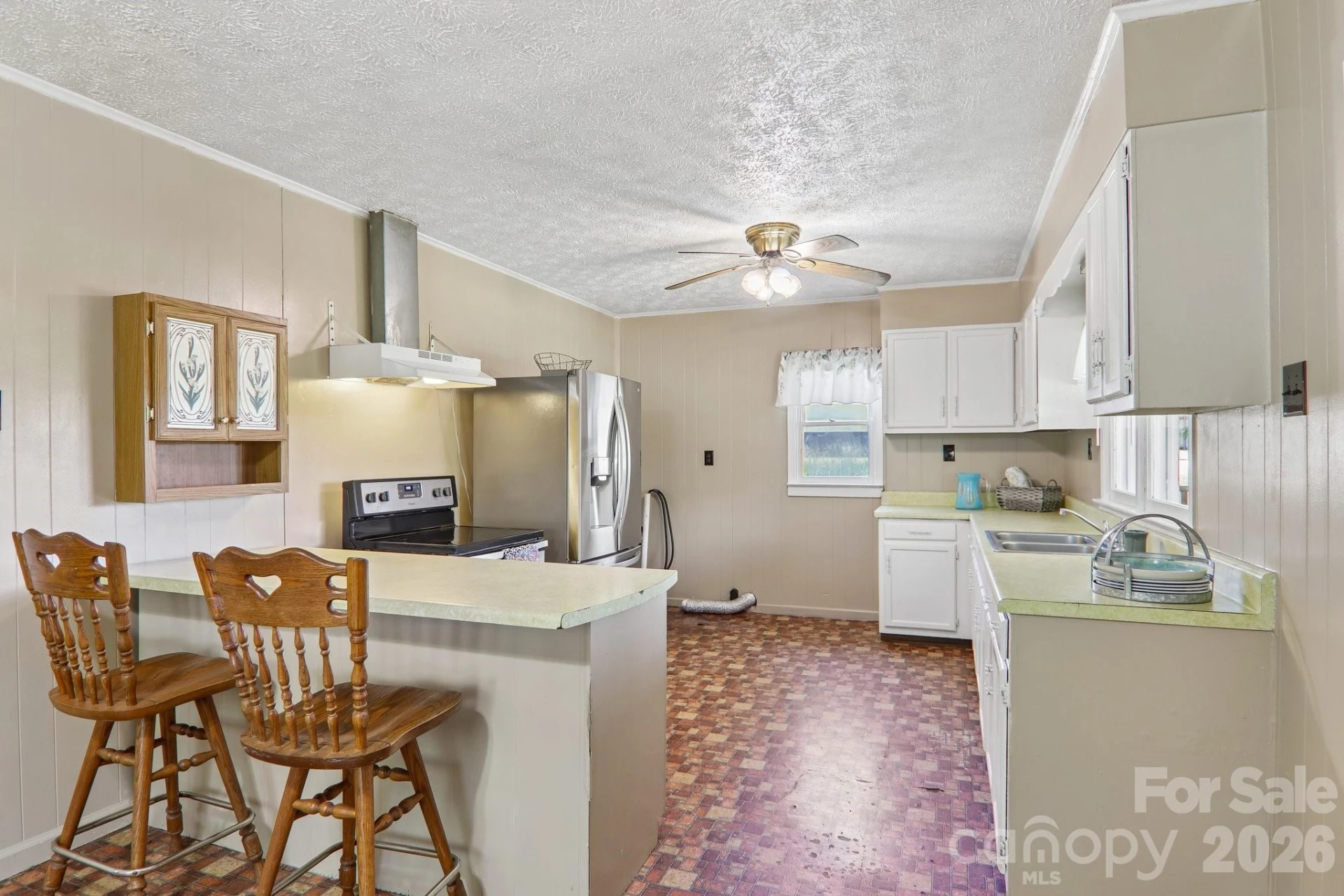 414 Skyline Drive - Photo 11