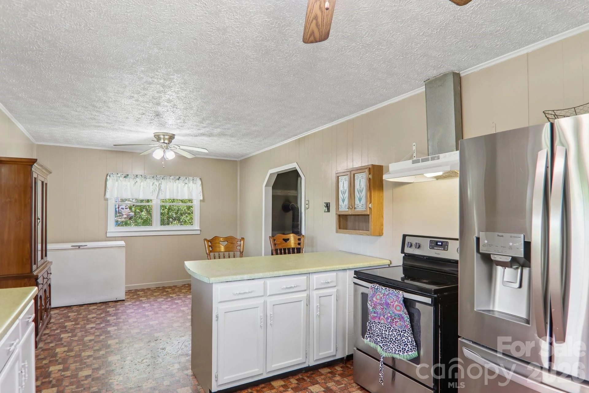 414 Skyline Drive - Photo 12