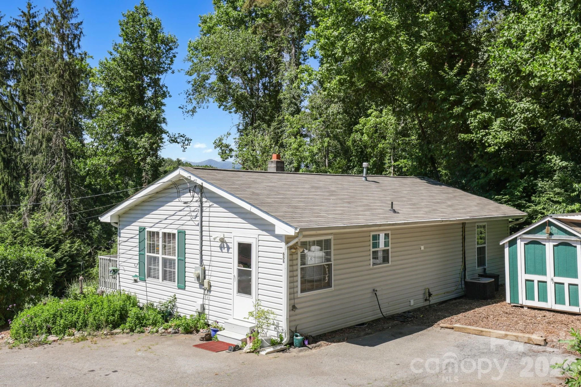 658 Enka Lake Road - Photo 26
