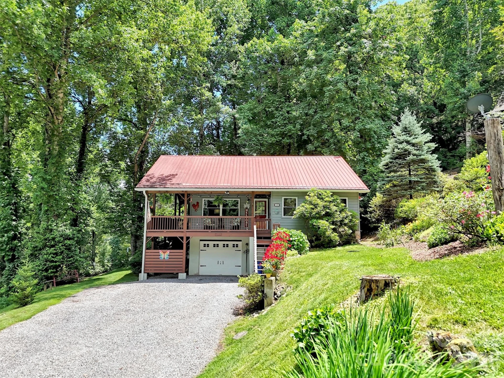 10 Bridle Drive