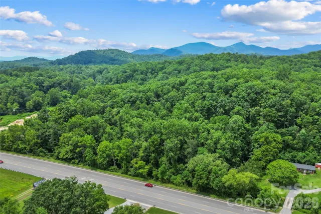 4415 Hwy 221 Highway N