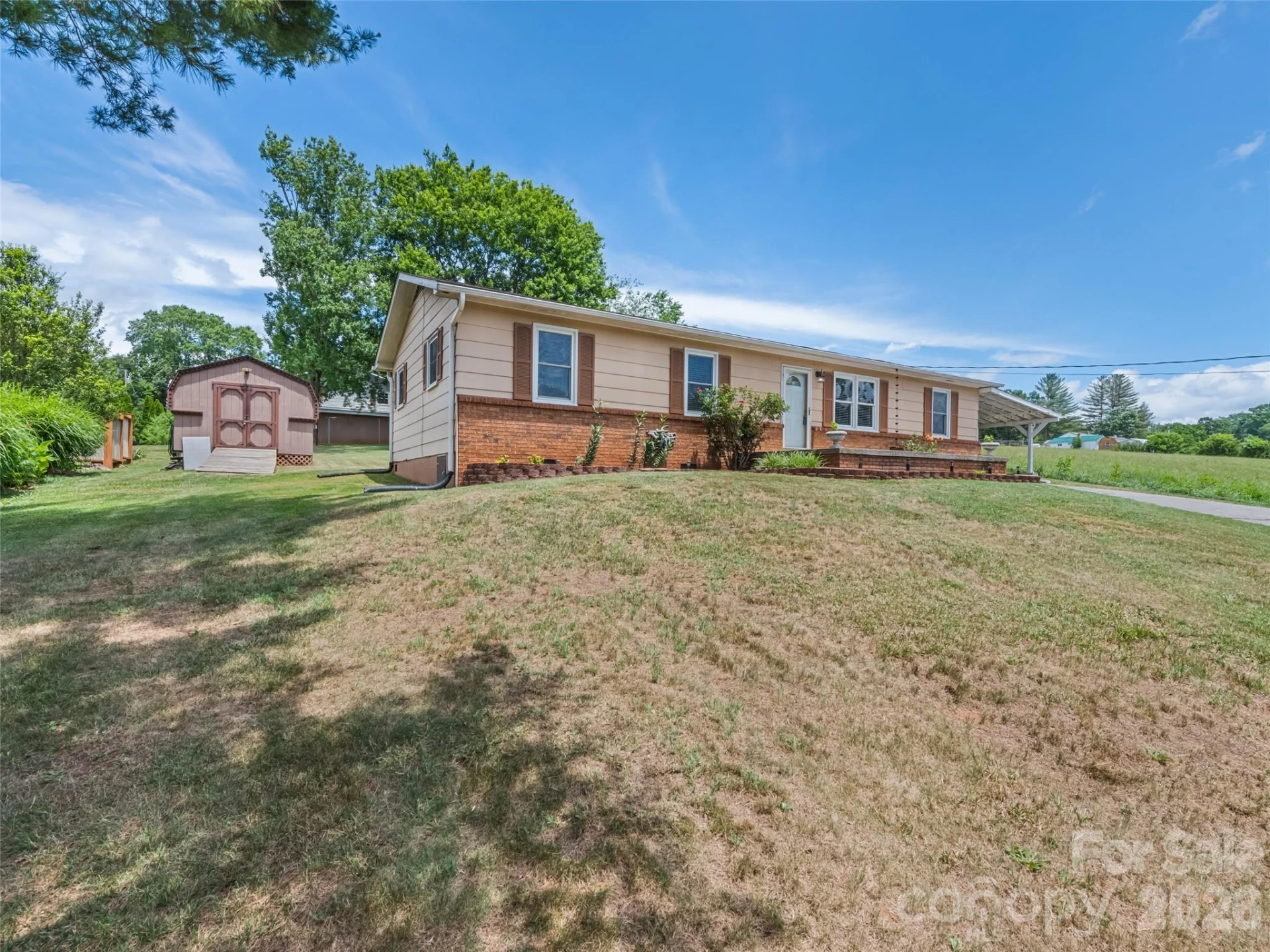 111 Keith Street - Photo 2