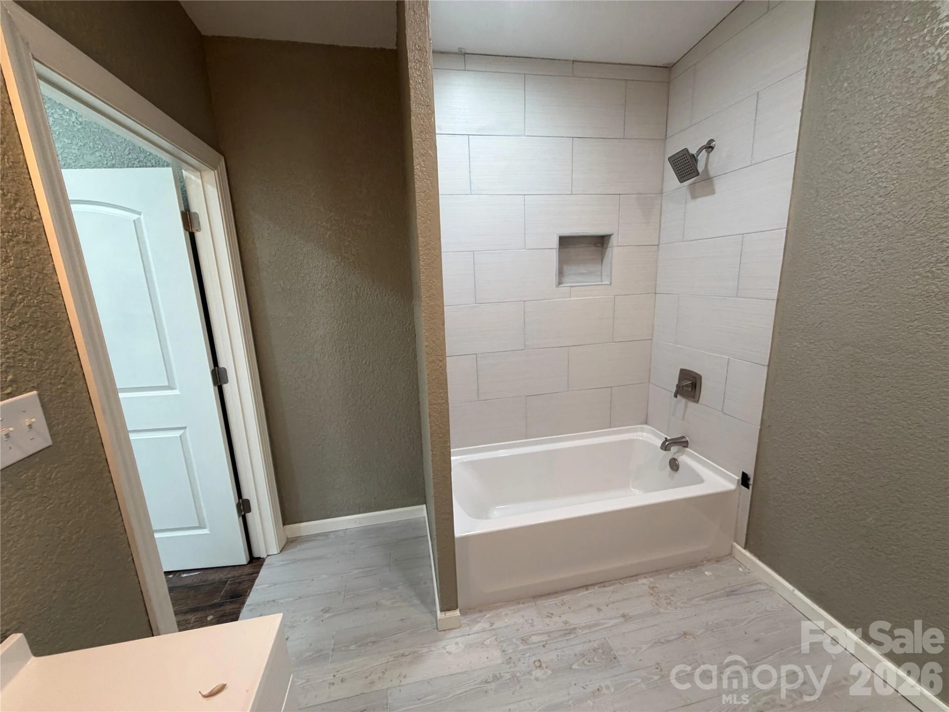 68 Circle Drive - Photo 8