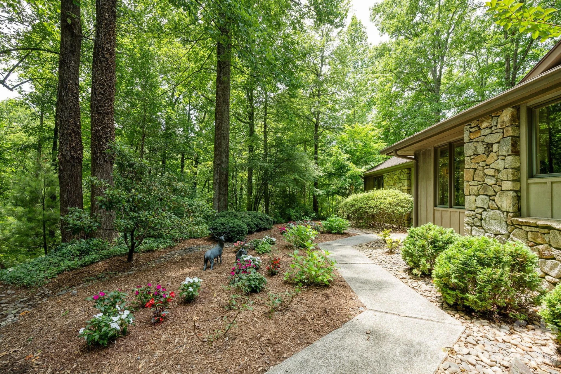 117 Tarnhill Drive - Photo 3