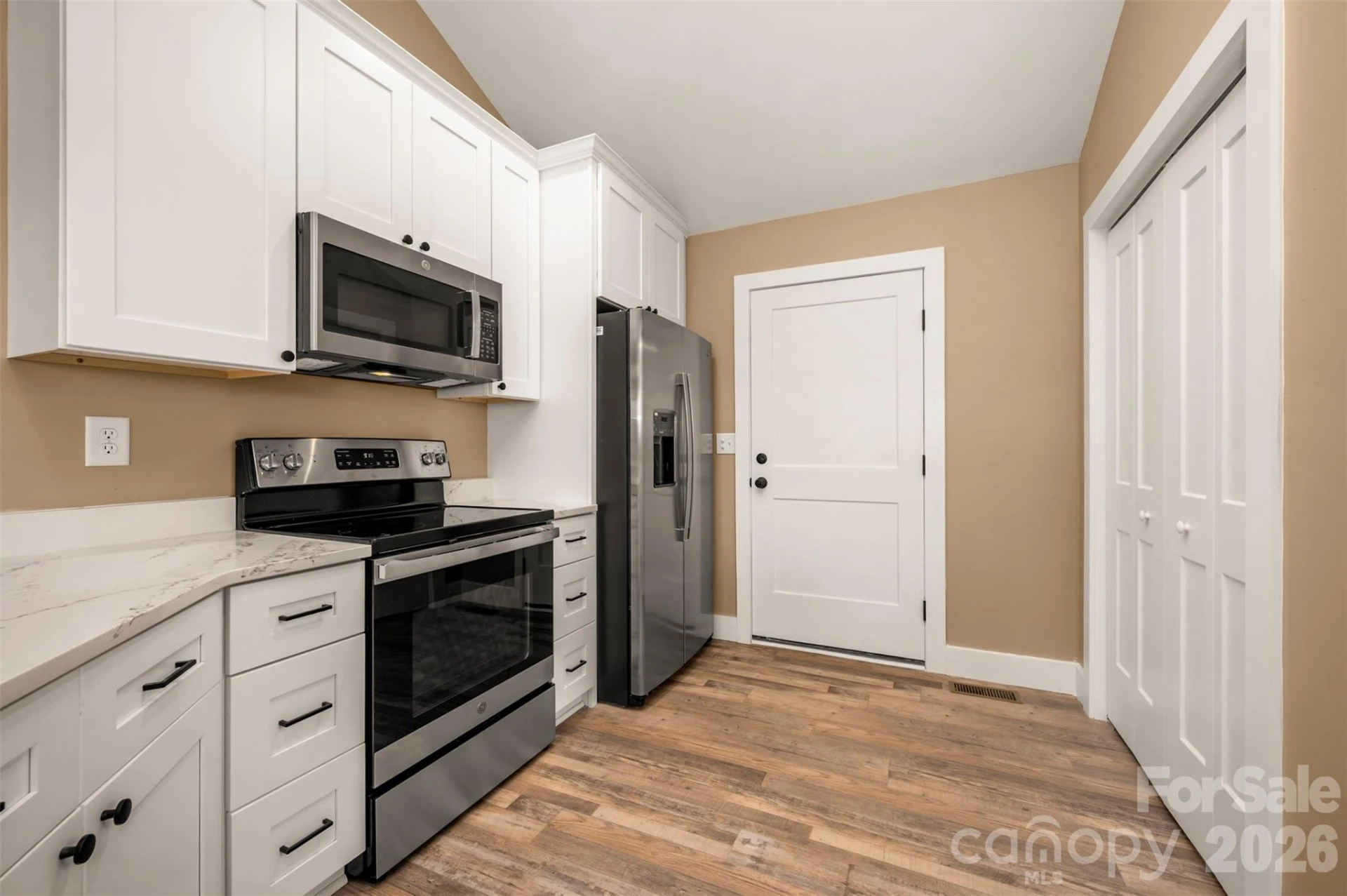 165 Central Park Circle - Photo 18
