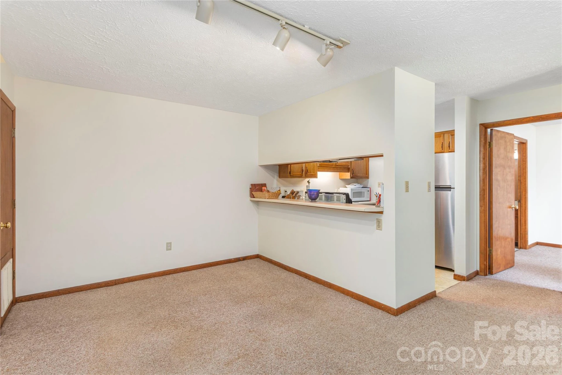 33 Ravencroft Lane #E33 - Photo 11