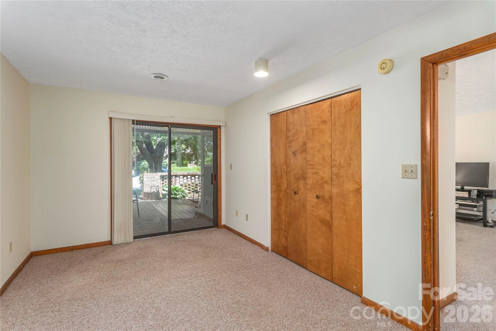33 Ravencroft Lane #E33 - Photo 15