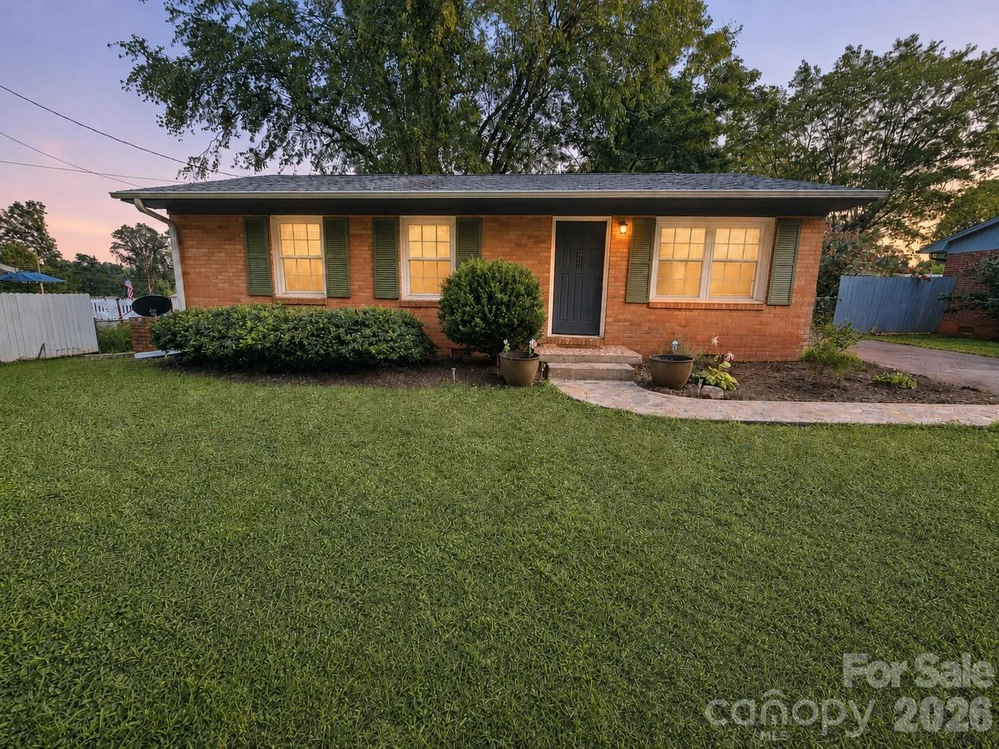 127 Northview Dorsey Street - Photo 2