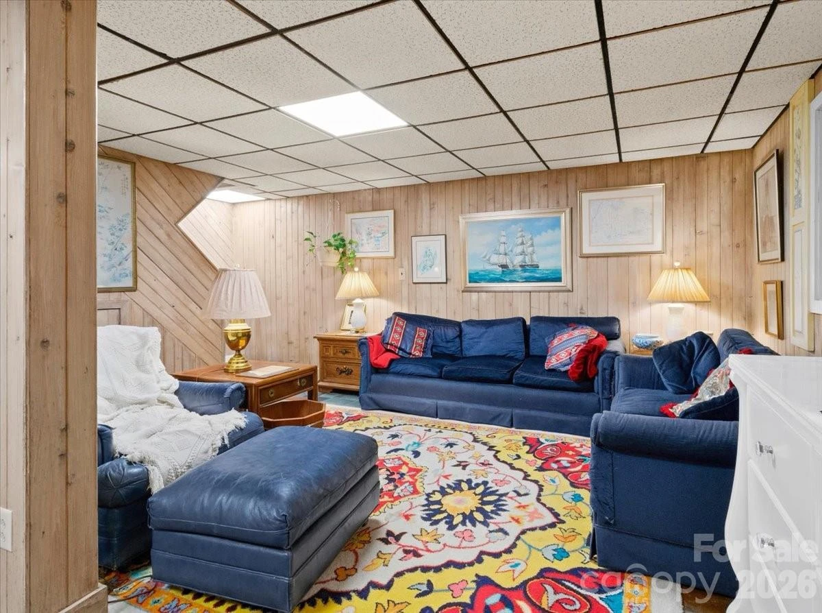 119 Fox Den Road - Photo 12