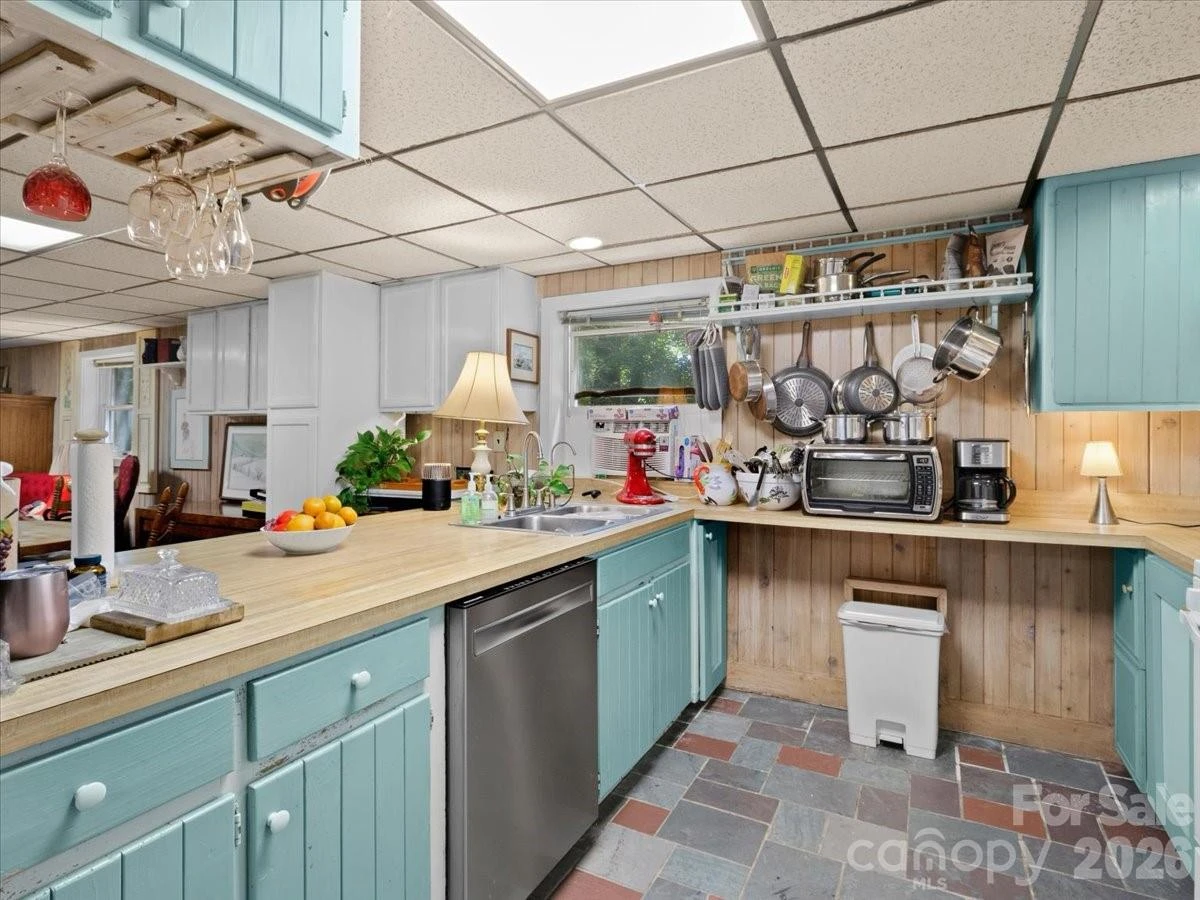 119 Fox Den Road - Photo 15