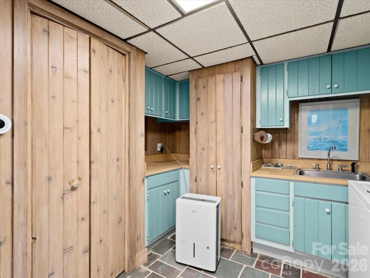 119 Fox Den Road - Photo 18