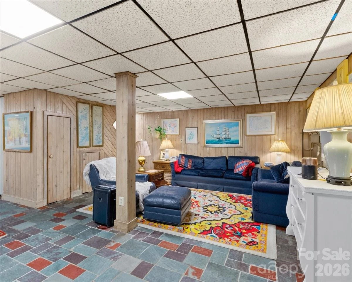 119 Fox Den Road - Photo 7