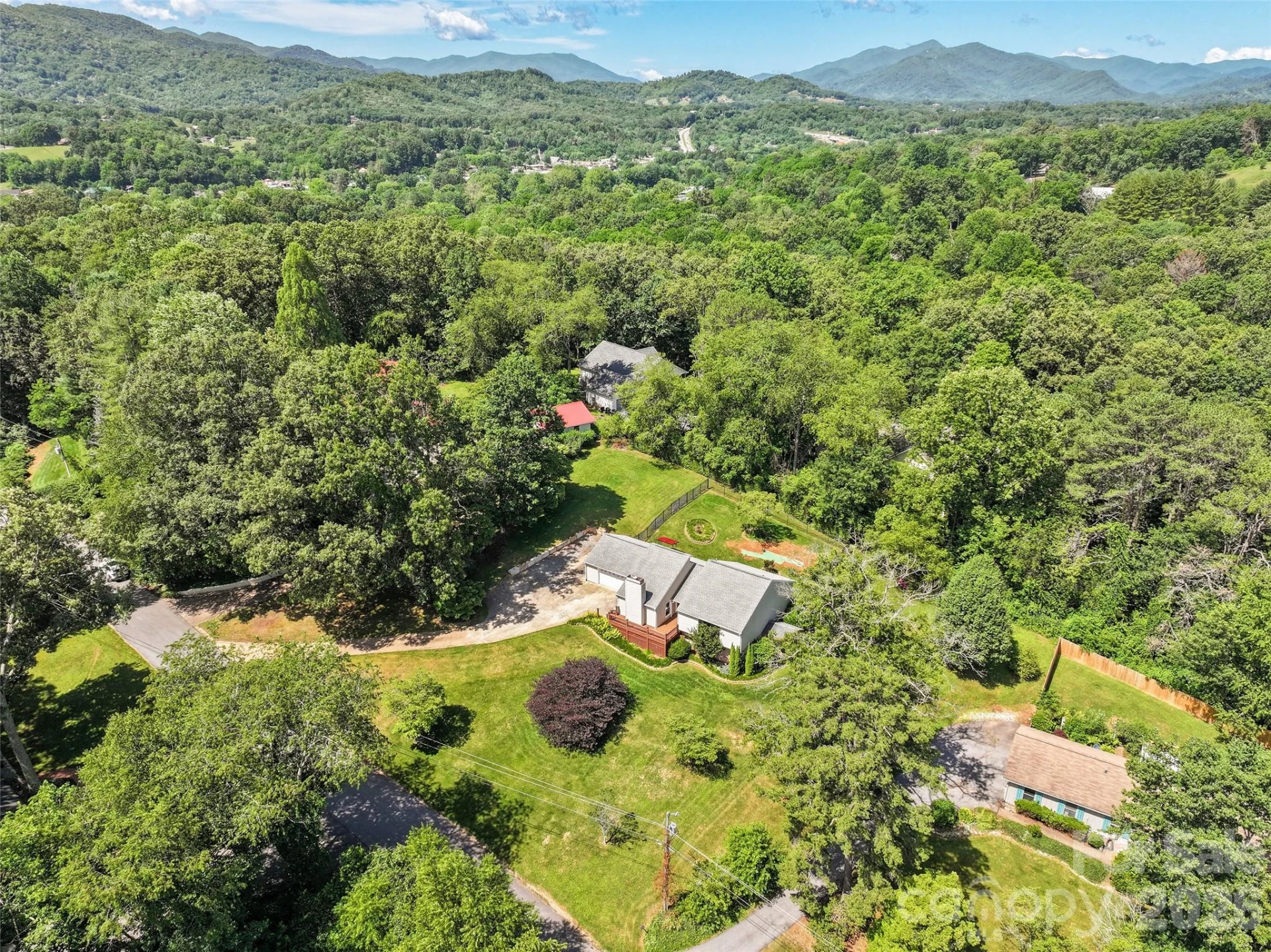 519 Nellie John Drive - Photo 2