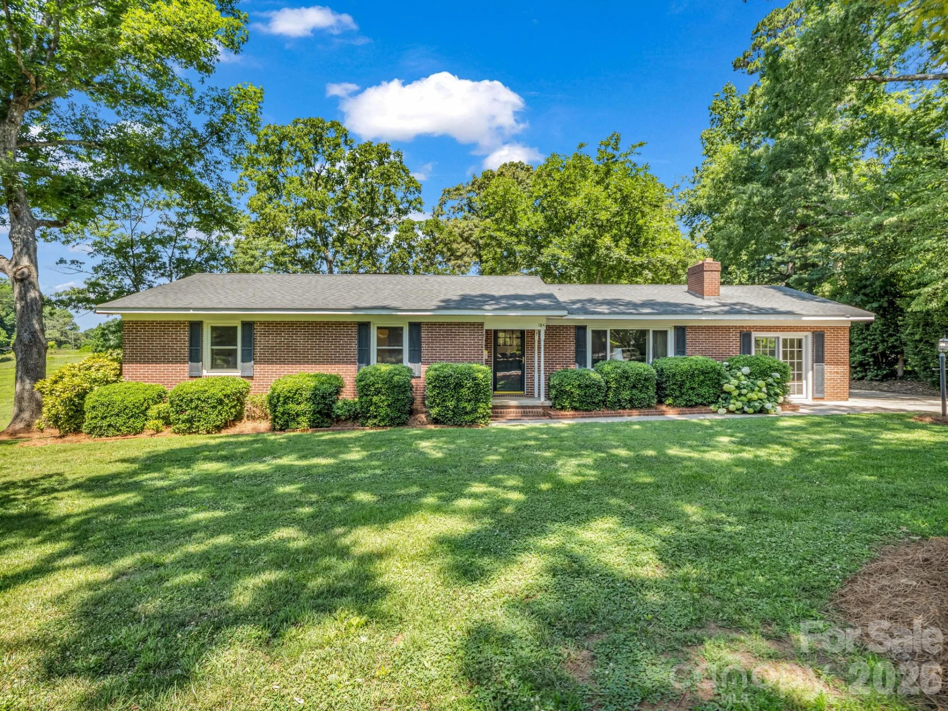 184 Edwards Street - Photo 2