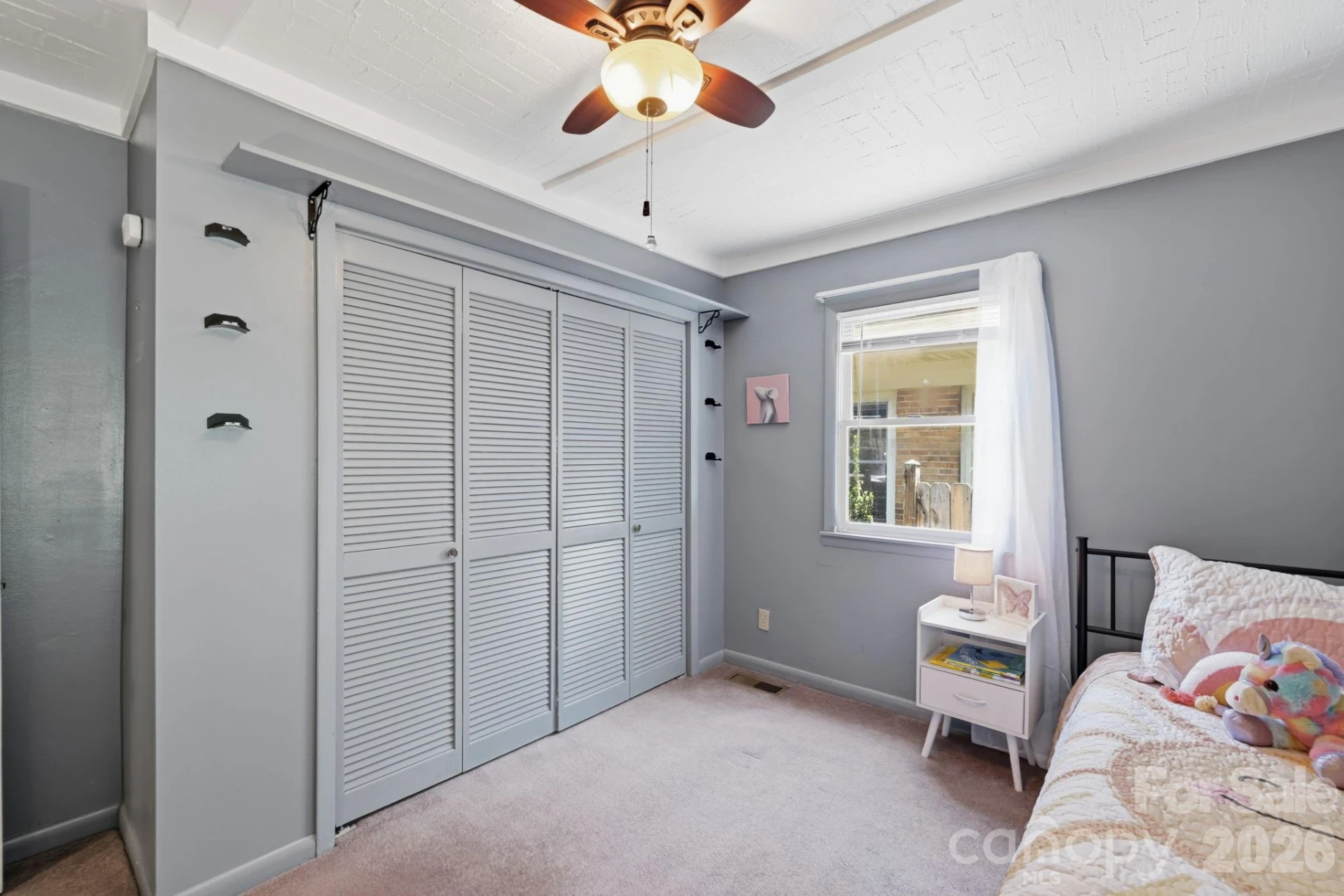 10 Eola Avenue - Photo 12