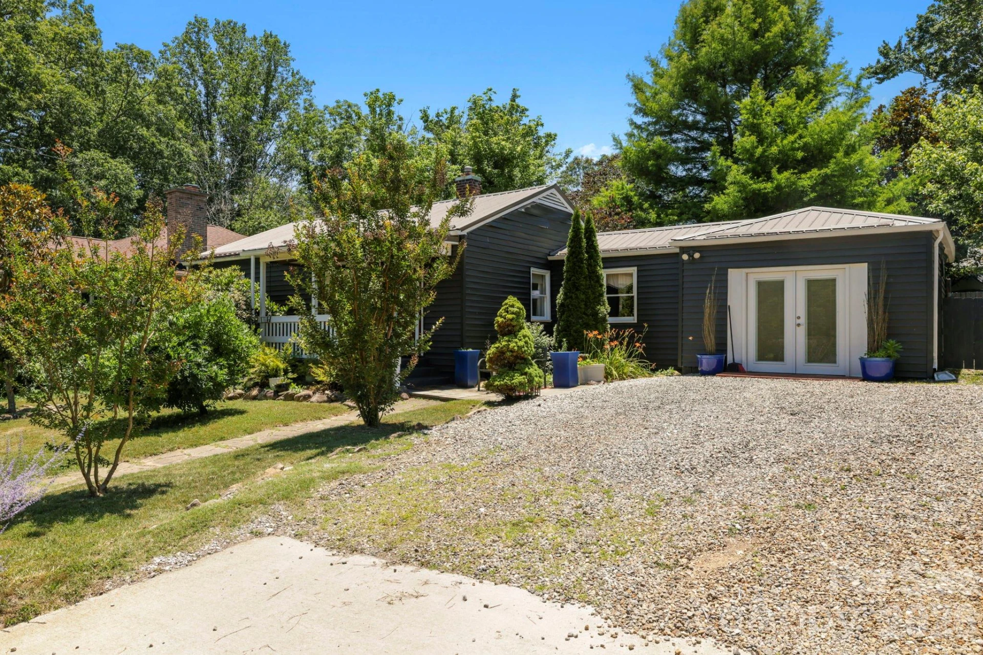 10 Eola Avenue - Photo 20