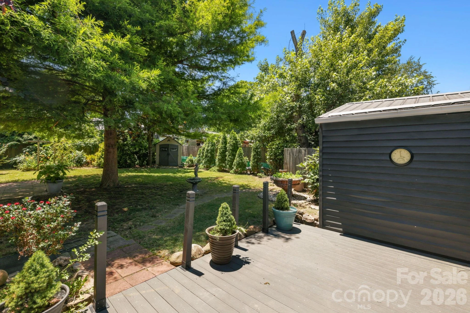 10 Eola Avenue - Photo 23