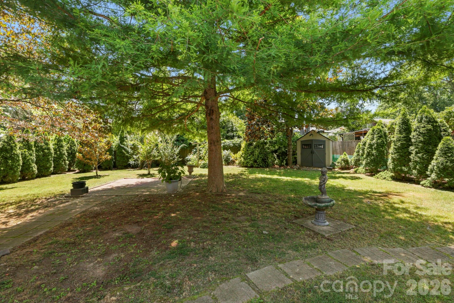 10 Eola Avenue - Photo 24