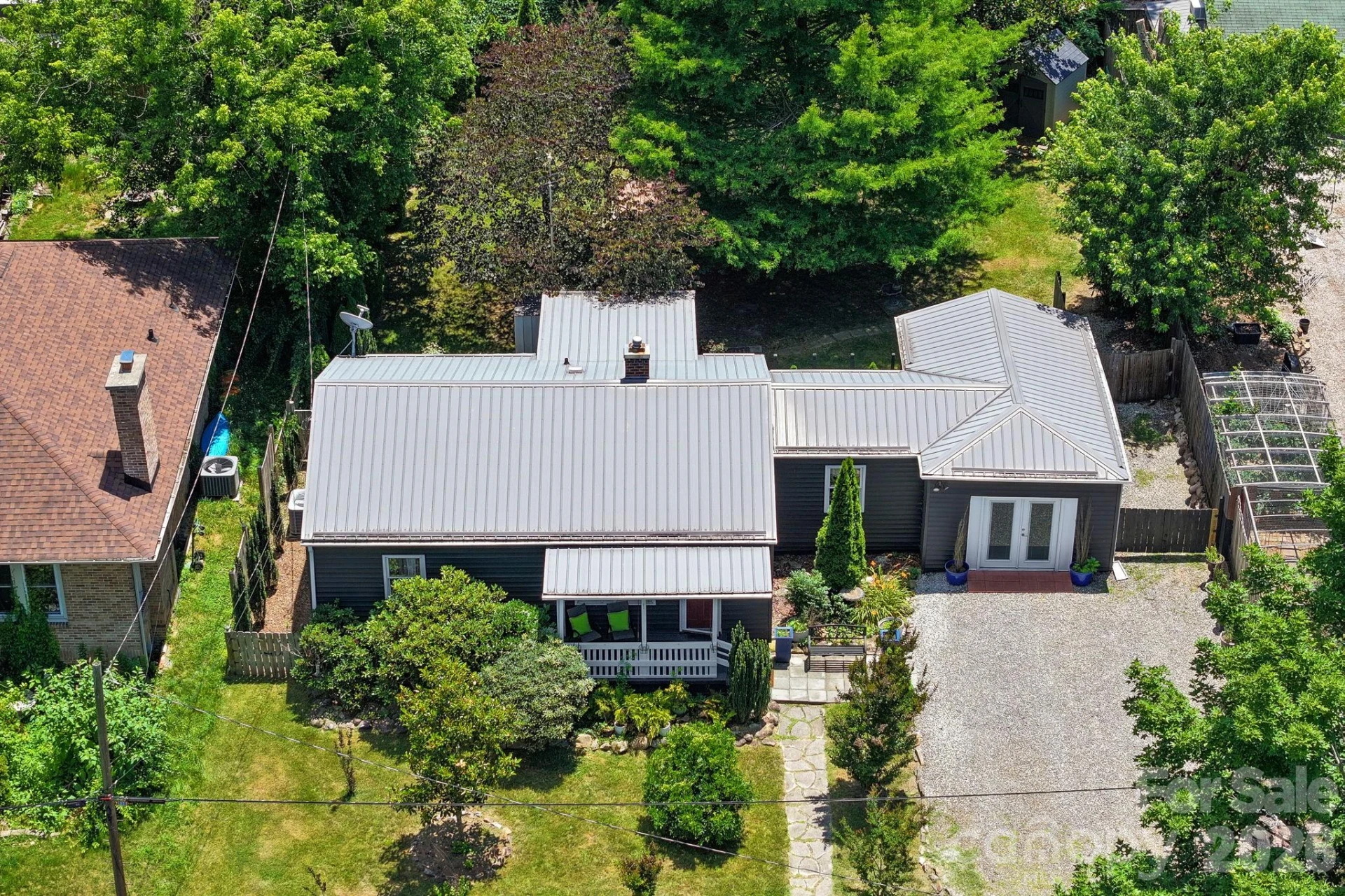 10 Eola Avenue - Photo 25