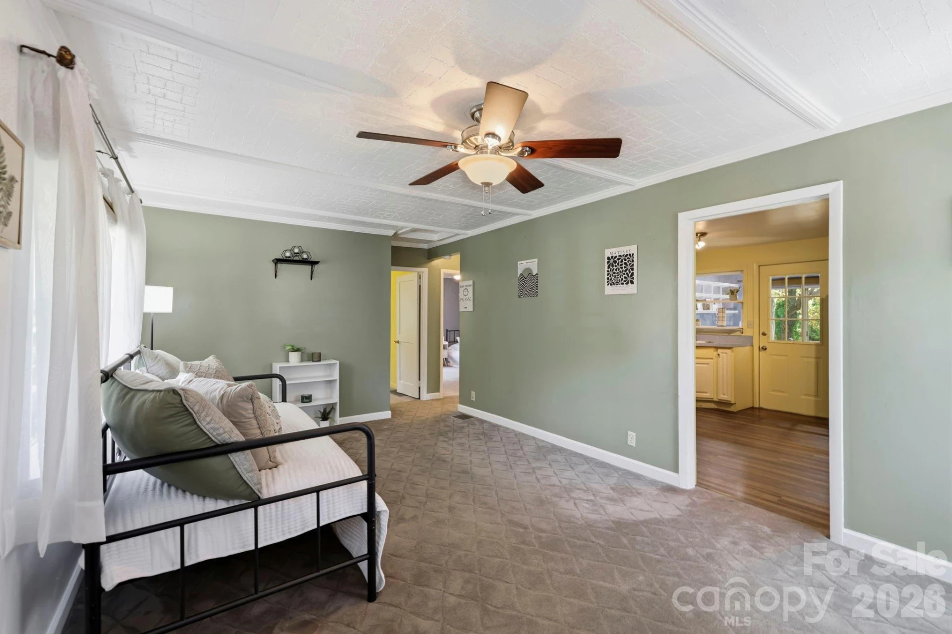10 Eola Avenue - Photo 6