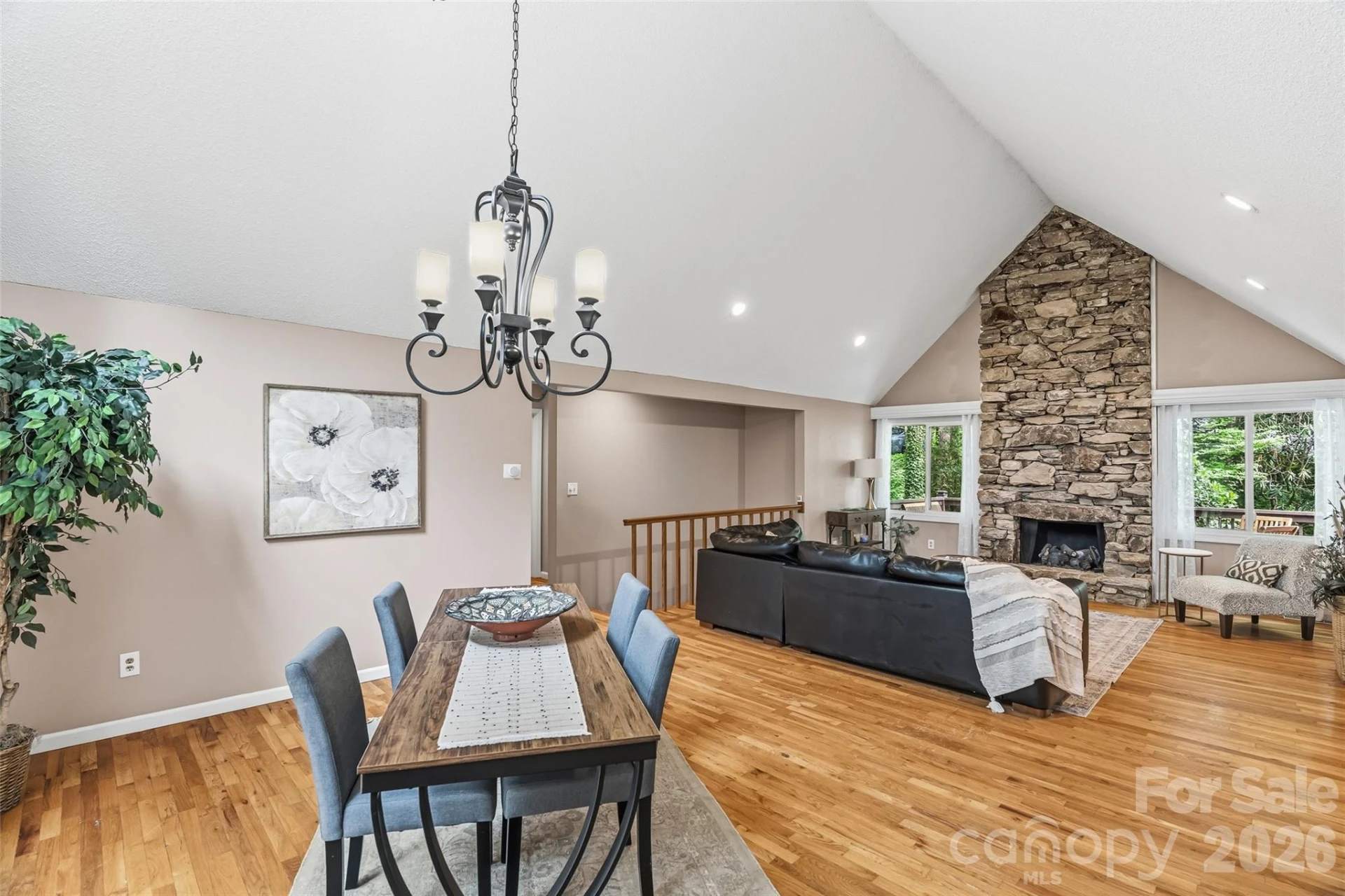 16 Canterbury Drive - Photo 3