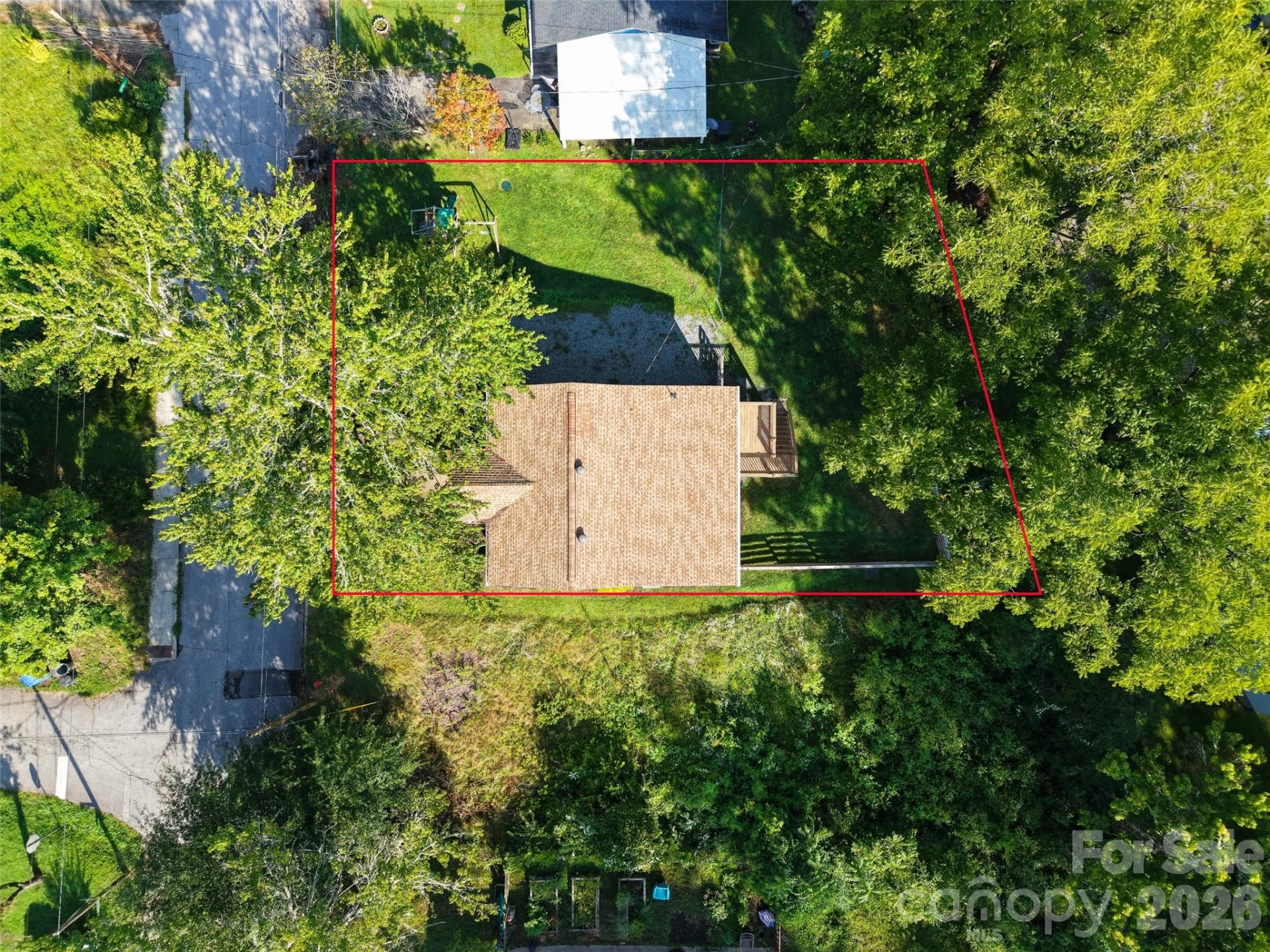 250 Oakdale Street - Photo 2
