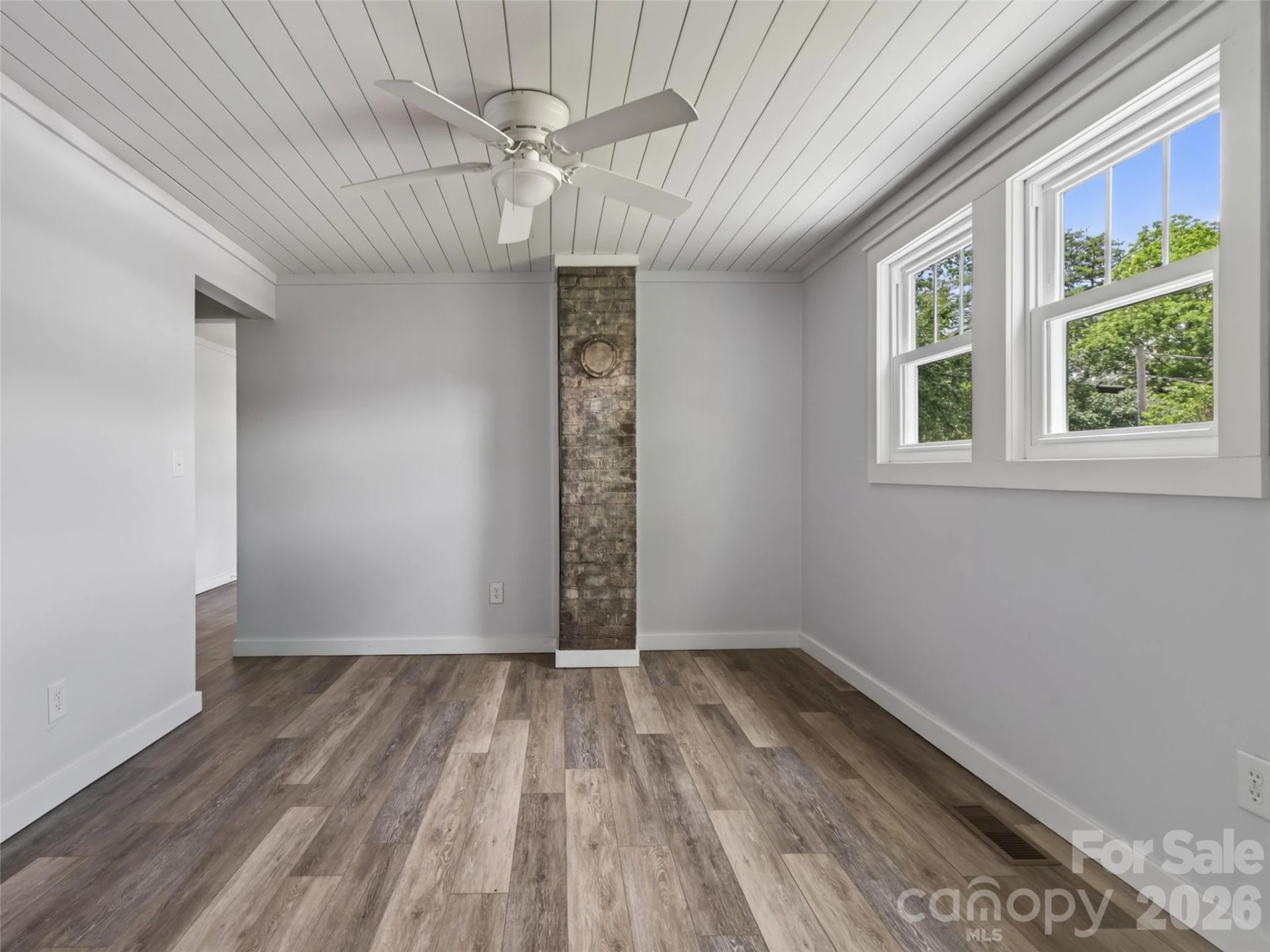 250 Oakdale Street - Photo 8