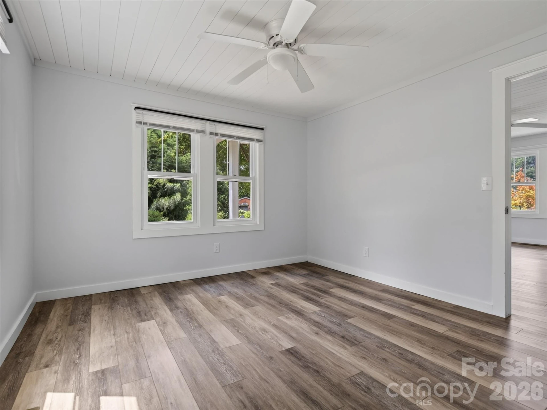 250 Oakdale Street - Photo 15