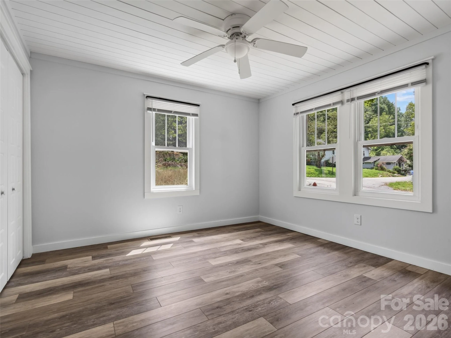 250 Oakdale Street - Photo 17