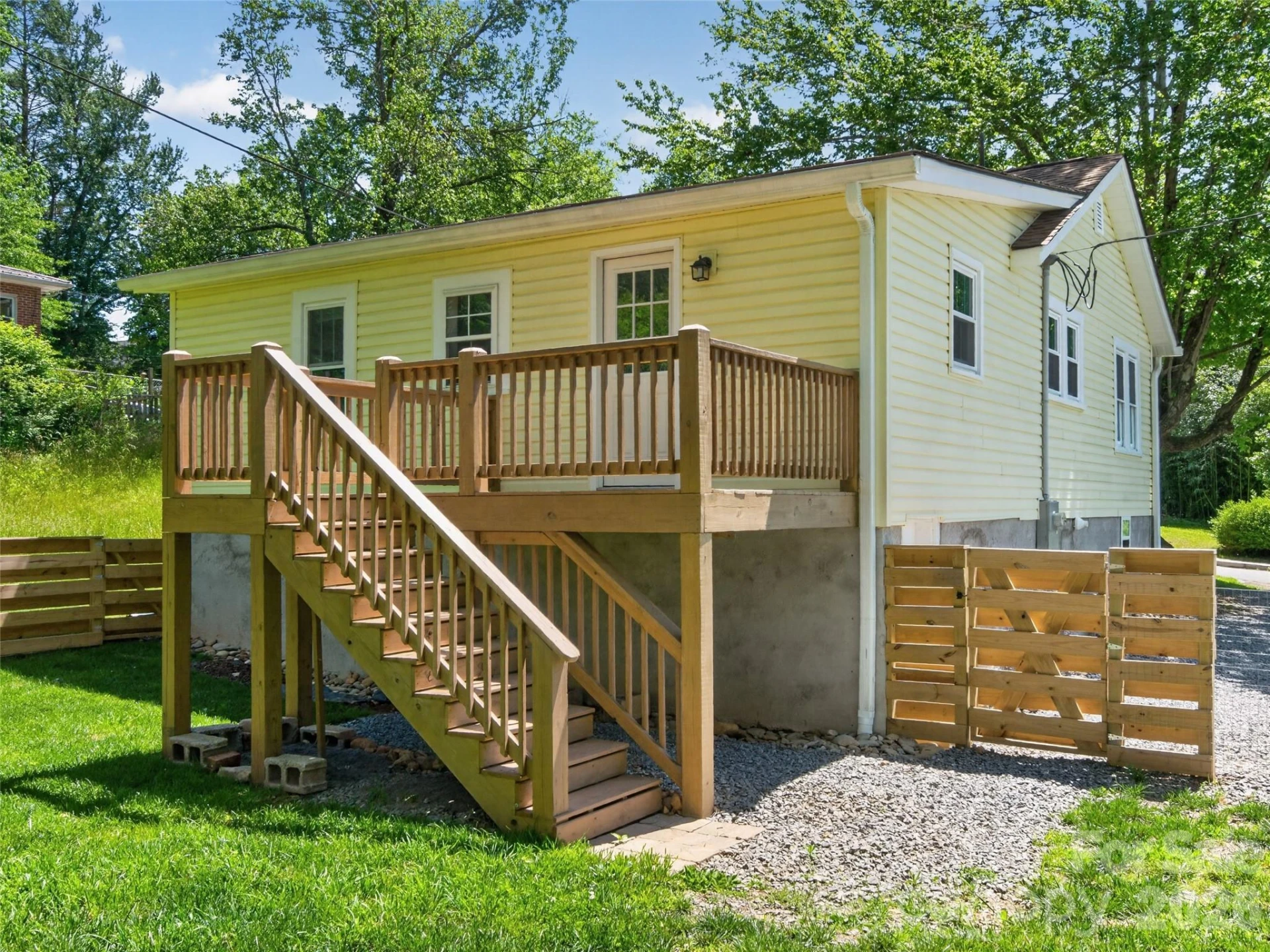 250 Oakdale Street - Photo 33