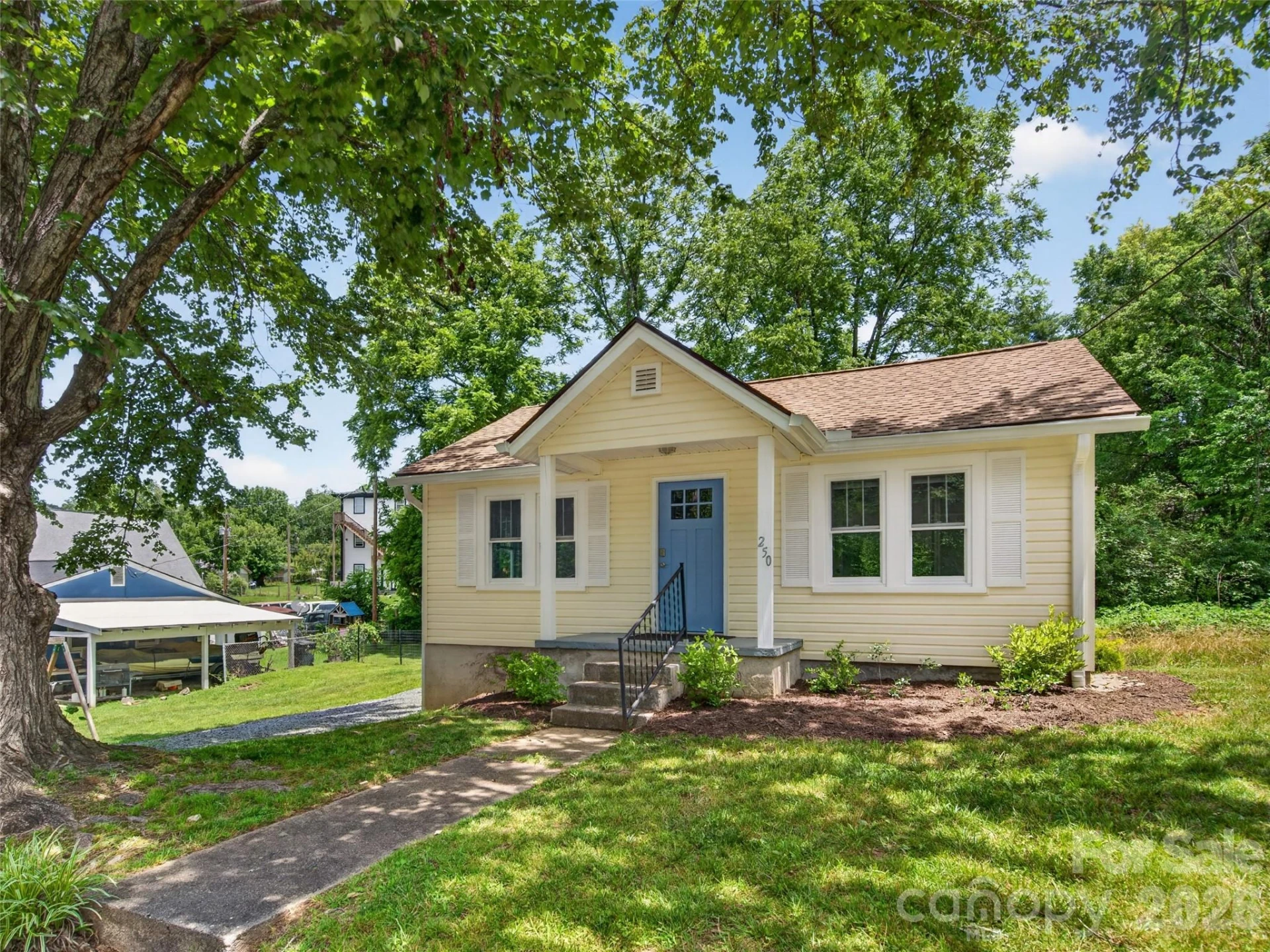 250 Oakdale Street - Photo 38