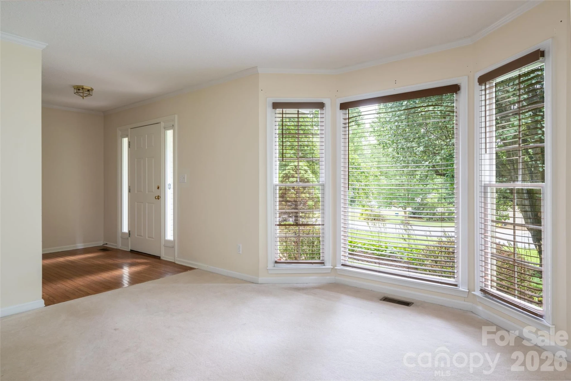 204 Windsor Forest Circle - Photo 8