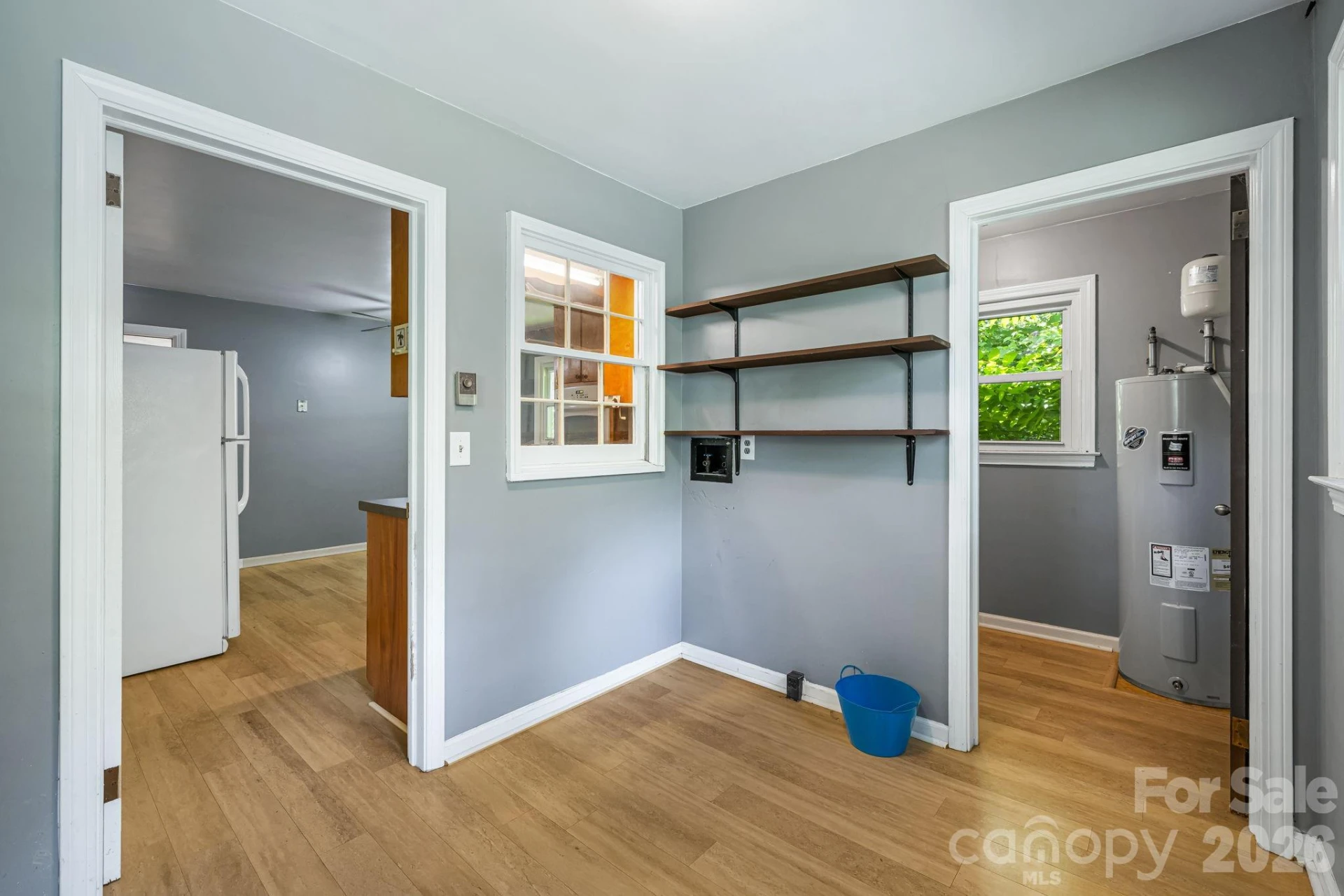 917 Fassifern Court - Photo 13