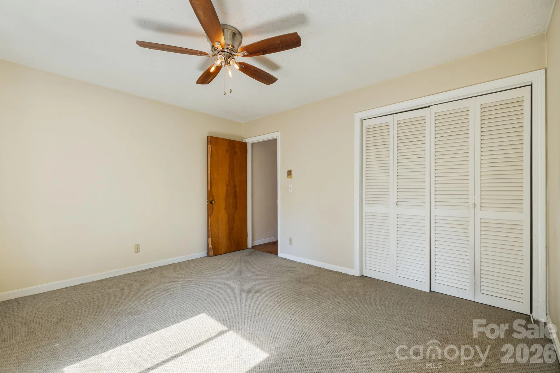 917 Fassifern Court - Photo 18