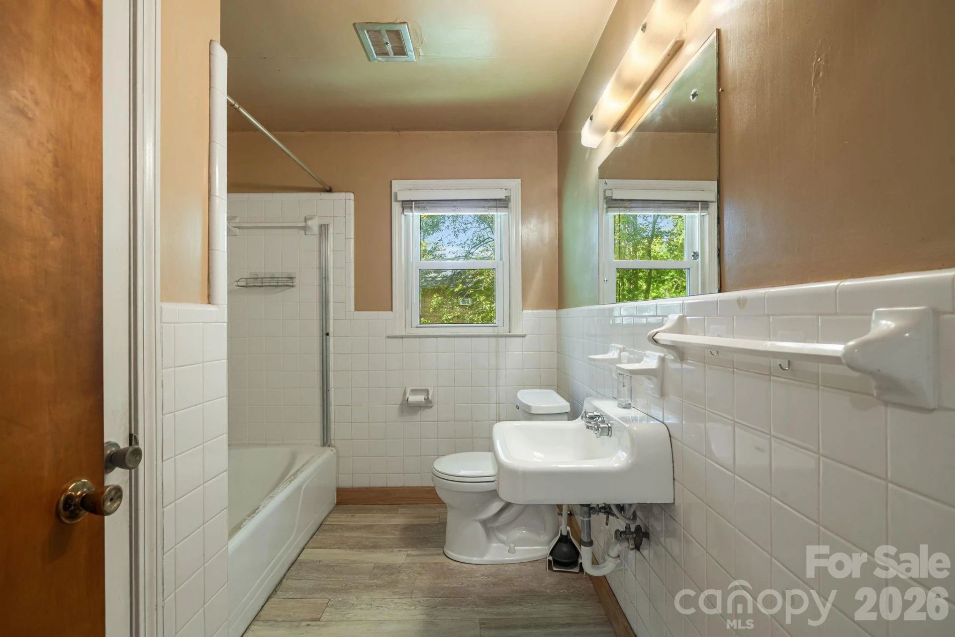 917 Fassifern Court - Photo 20