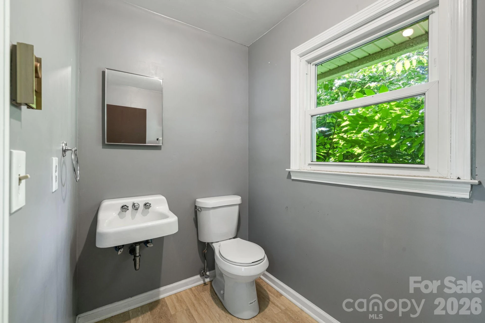 917 Fassifern Court - Photo 22