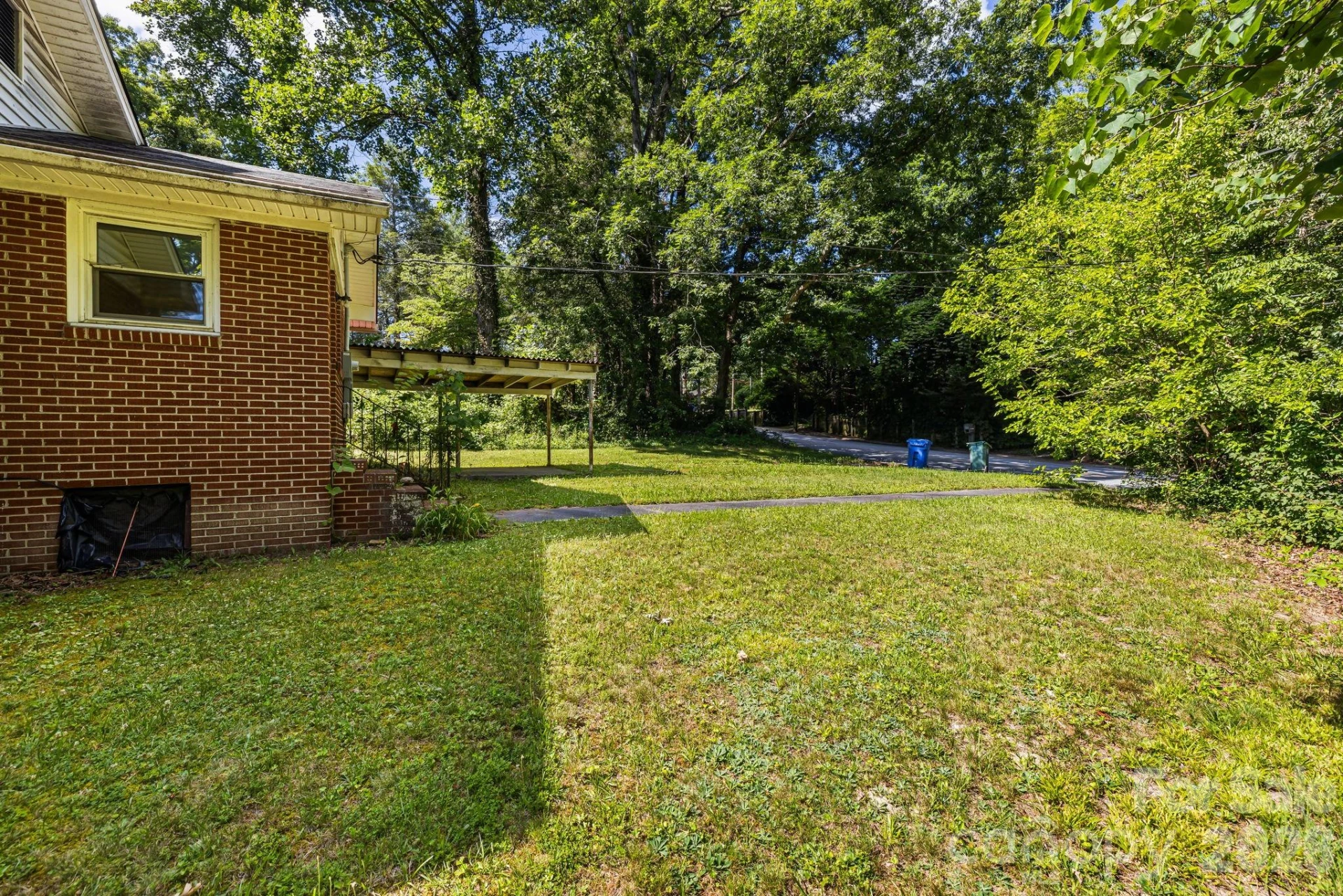 917 Fassifern Court - Photo 23