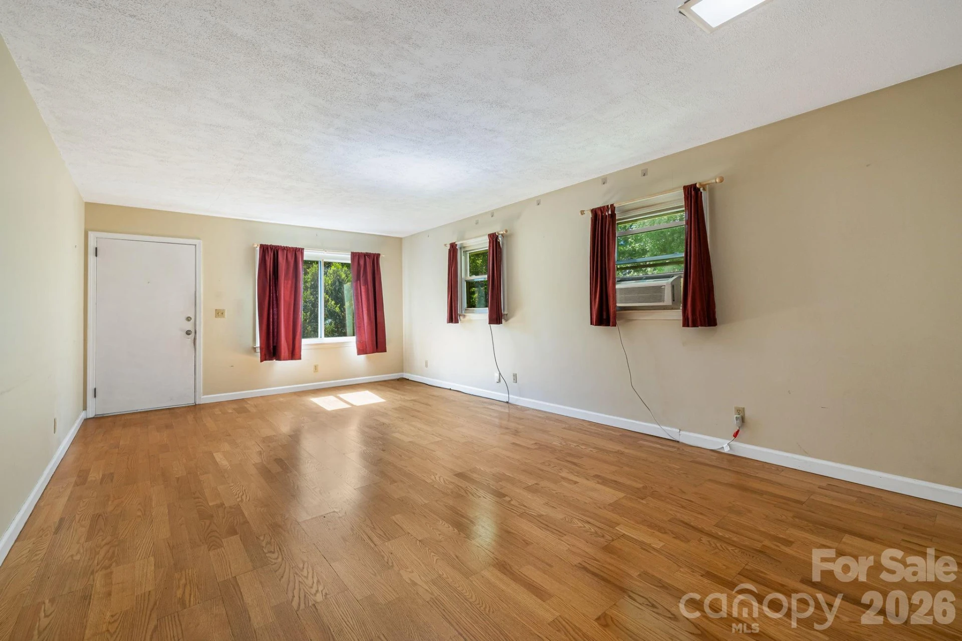917 Fassifern Court - Photo 10
