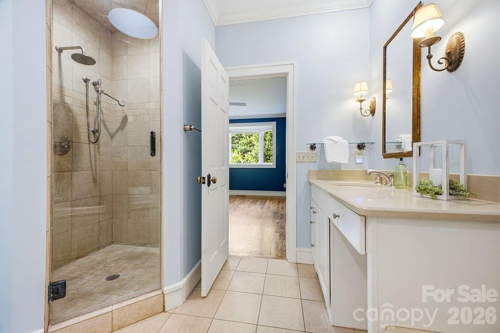 2204 E Cumming Woods Lane - Photo 21