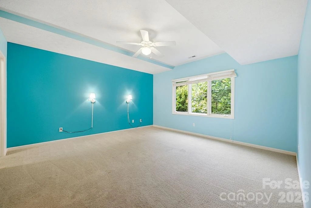 2204 E Cumming Woods Lane - Photo 32