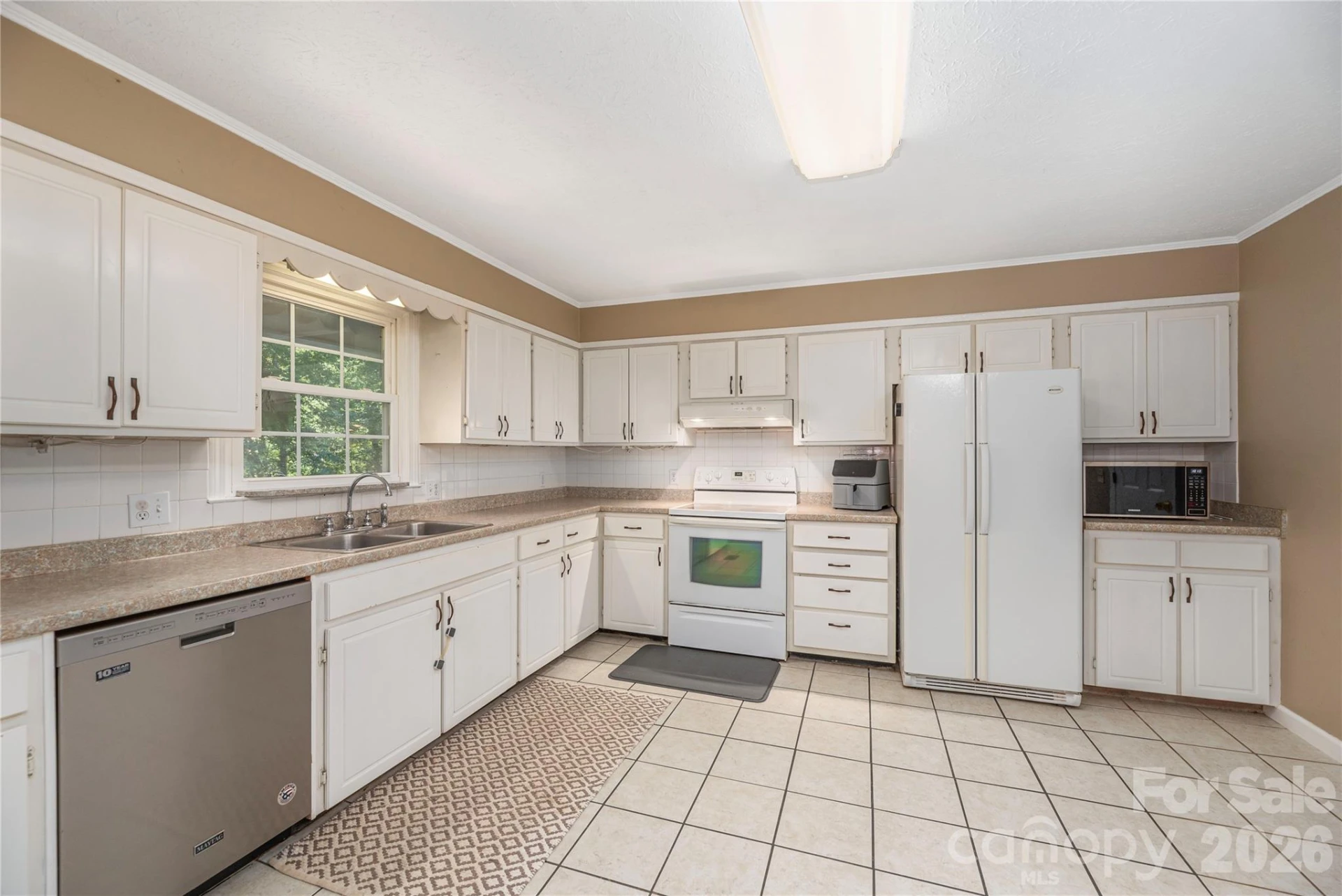 142 Whisperwood Drive #19 - Photo 5