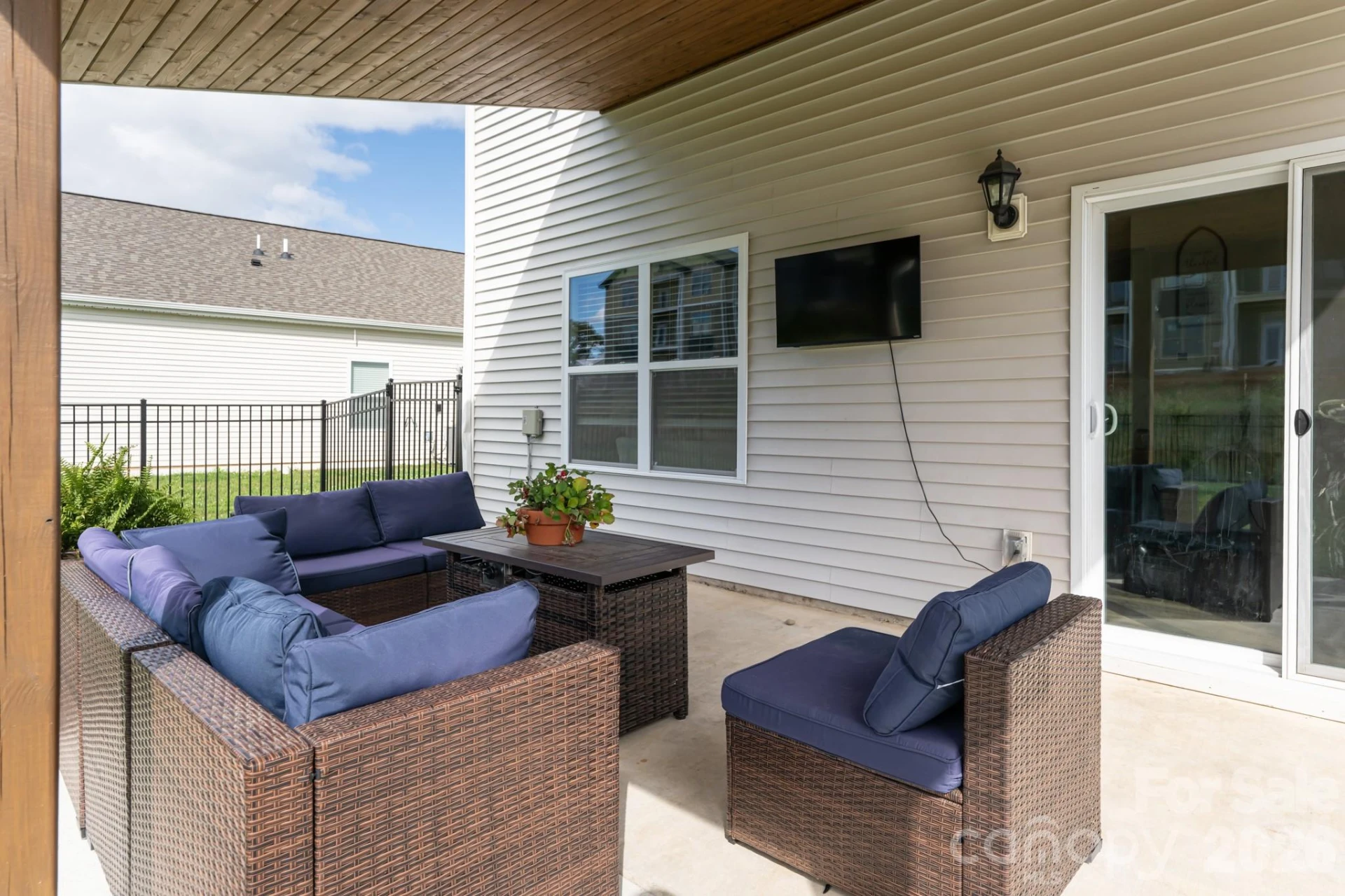 162 Wheatfield Road - Photo 3