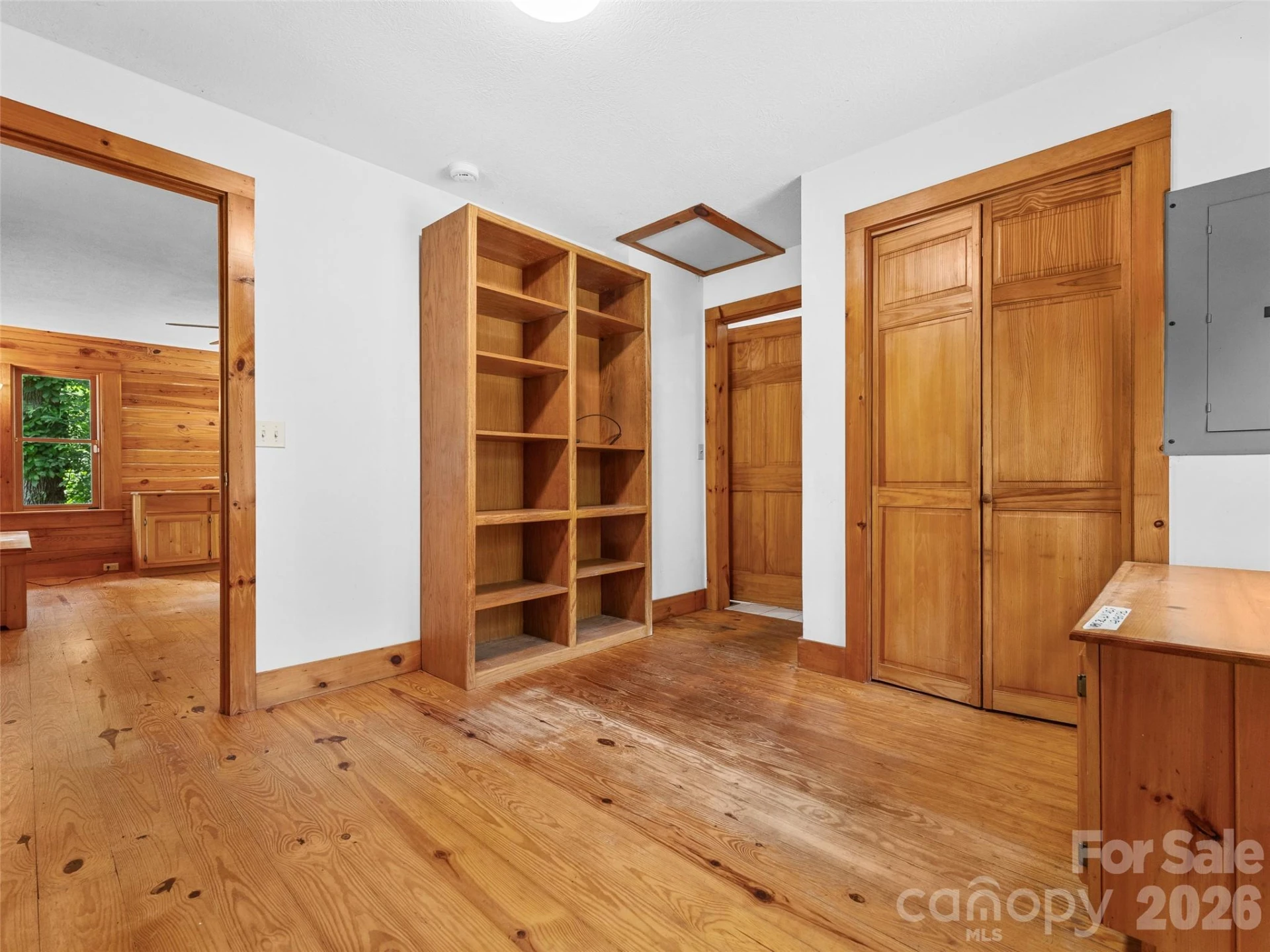 549 Henderson Street - Photo 11