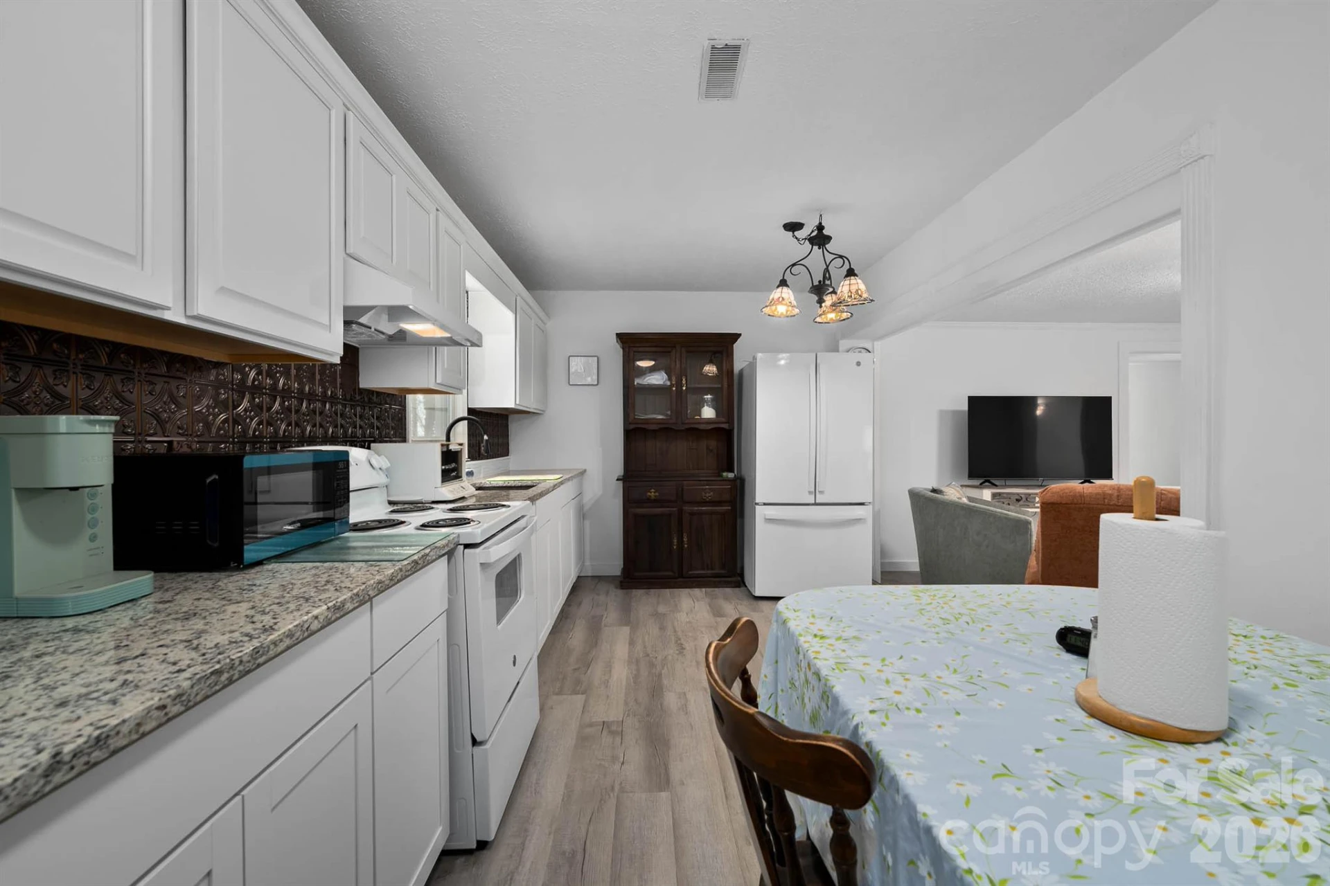 389 Rollins Road - Photo 16