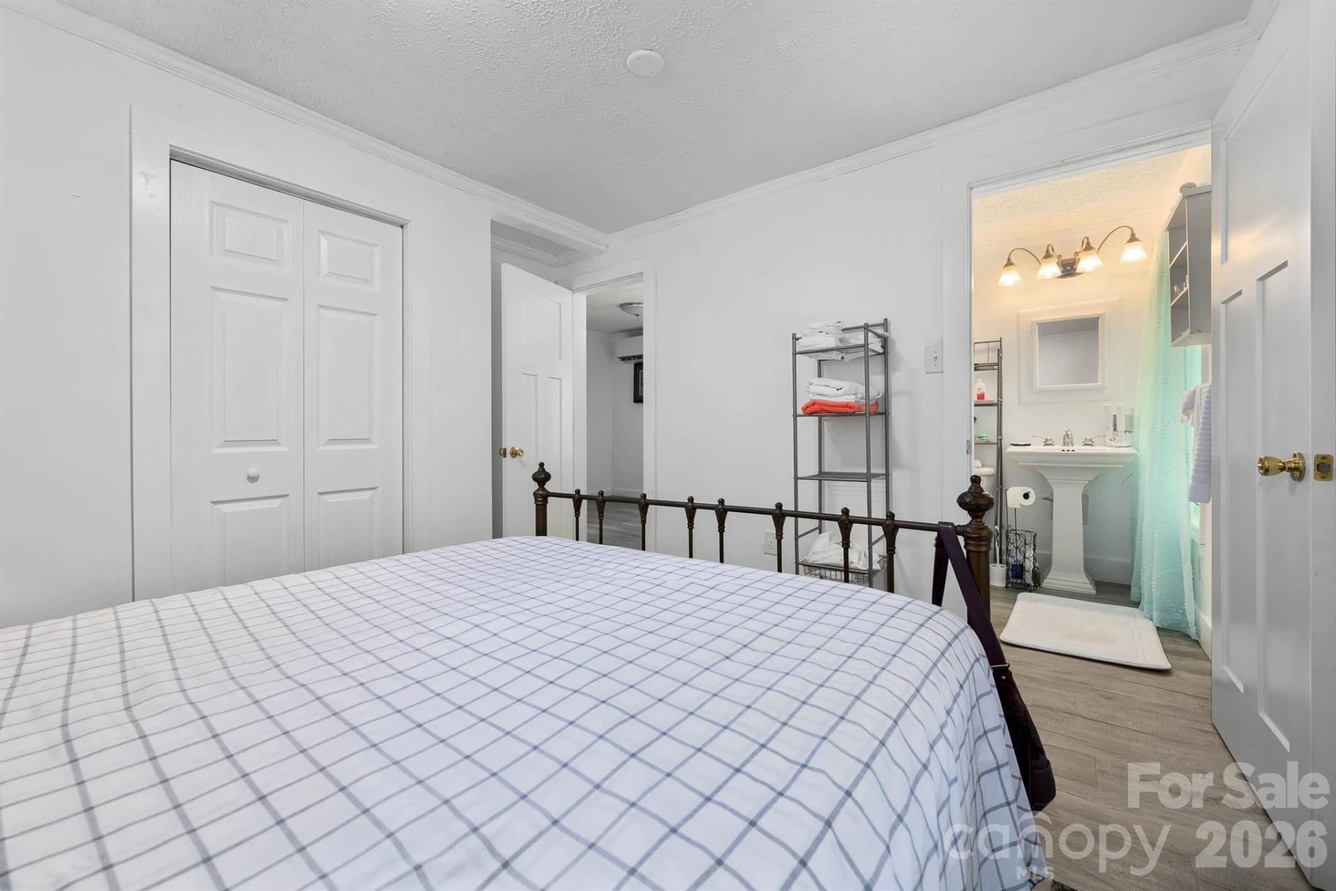 389 Rollins Road - Photo 24