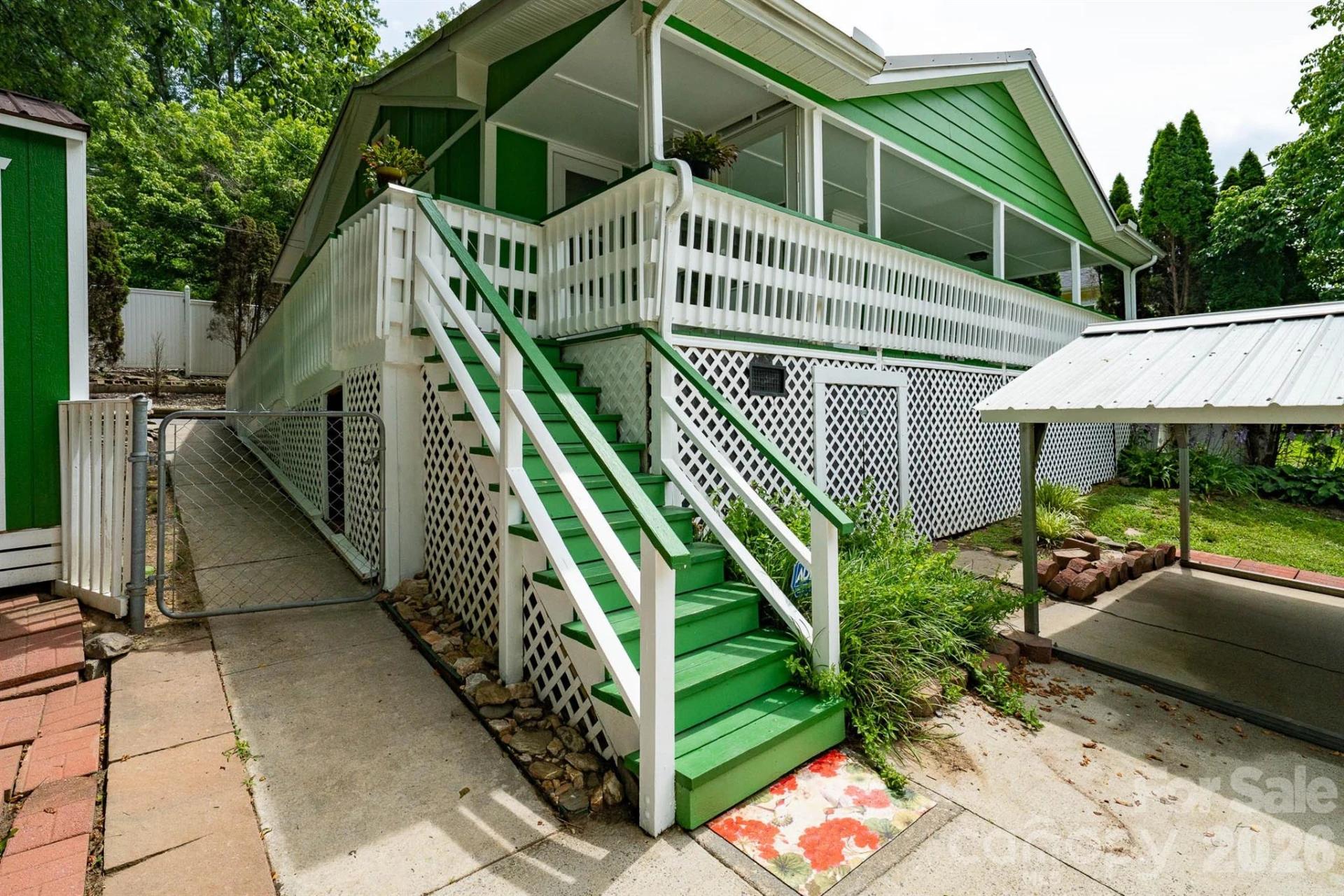 389 Rollins Road - Photo 36