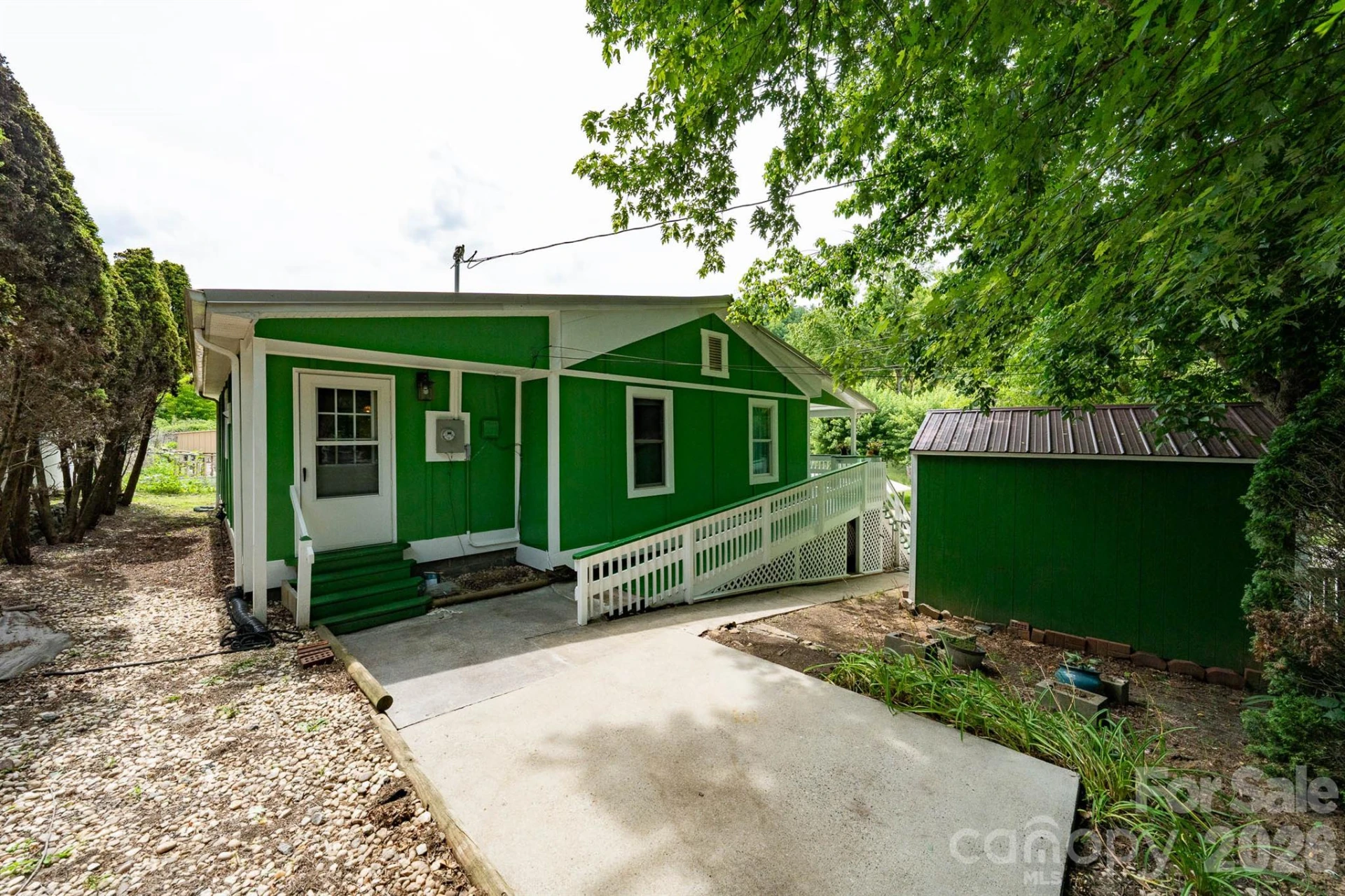 389 Rollins Road - Photo 42